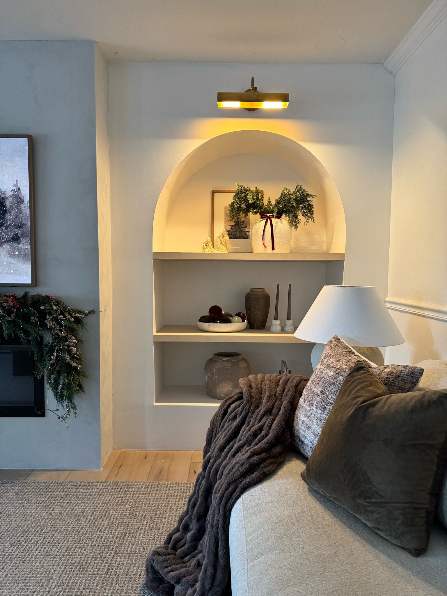 Christmas shelf styling! 

#LTKHome #LTKStyleTip #LTKHoliday