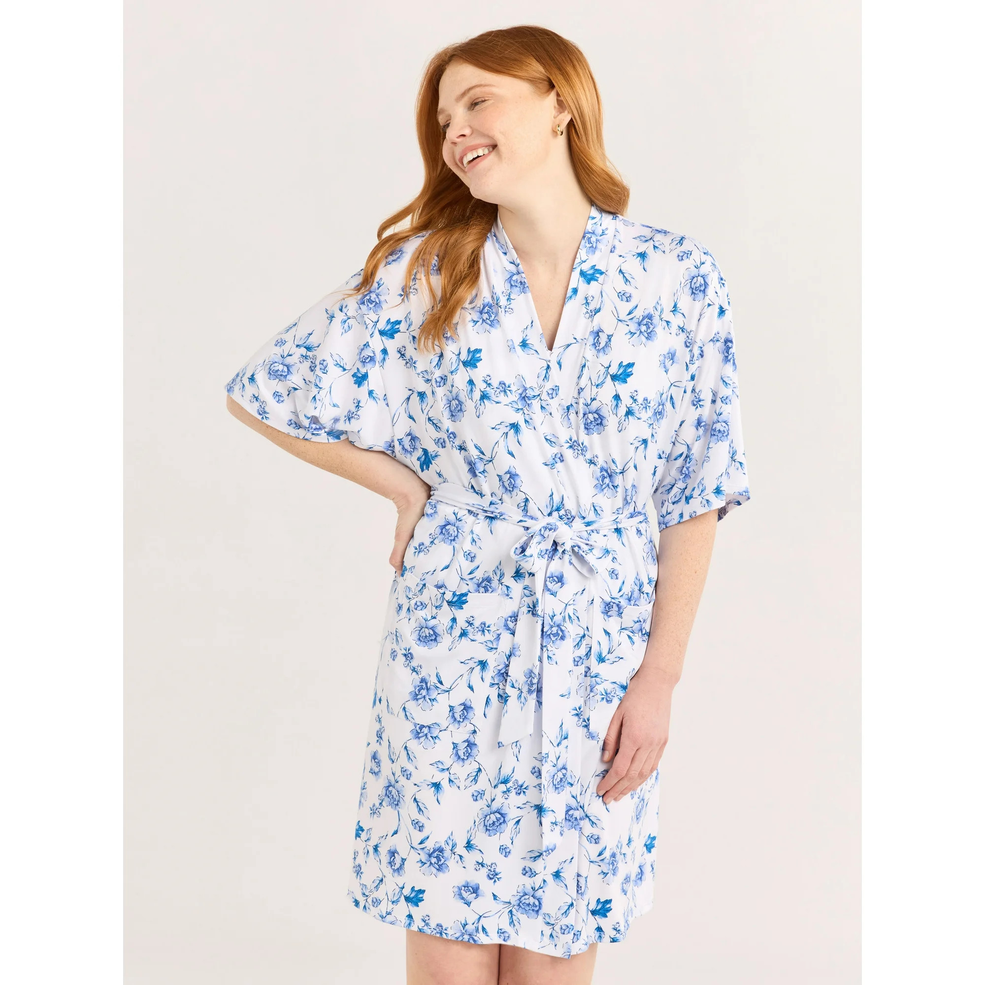 Joyspun Women’s Cami, Shorts, and Robe Travel Pajama Set, 3-Piece, Sizes S-3X | Walmart (US)