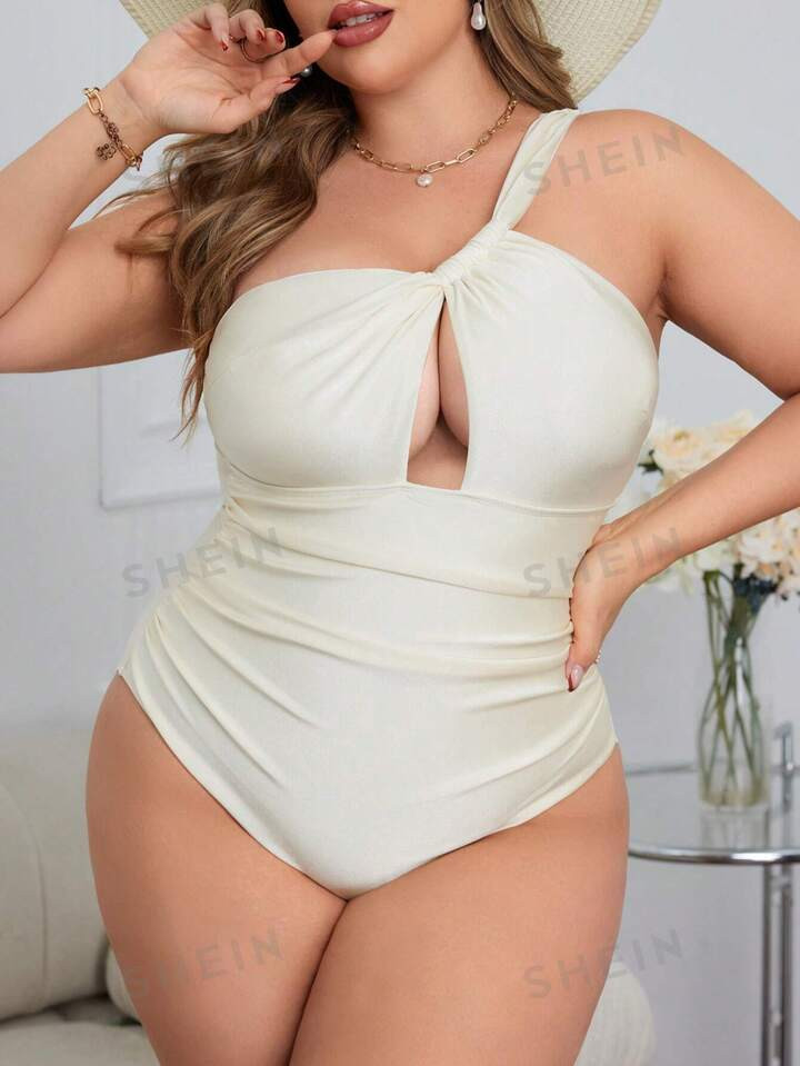 SHEIN Swim Chicsea Plus Size Monochrome Hollow Out One Shoulder Slim Fit One Piece Swimsuit | SHEIN