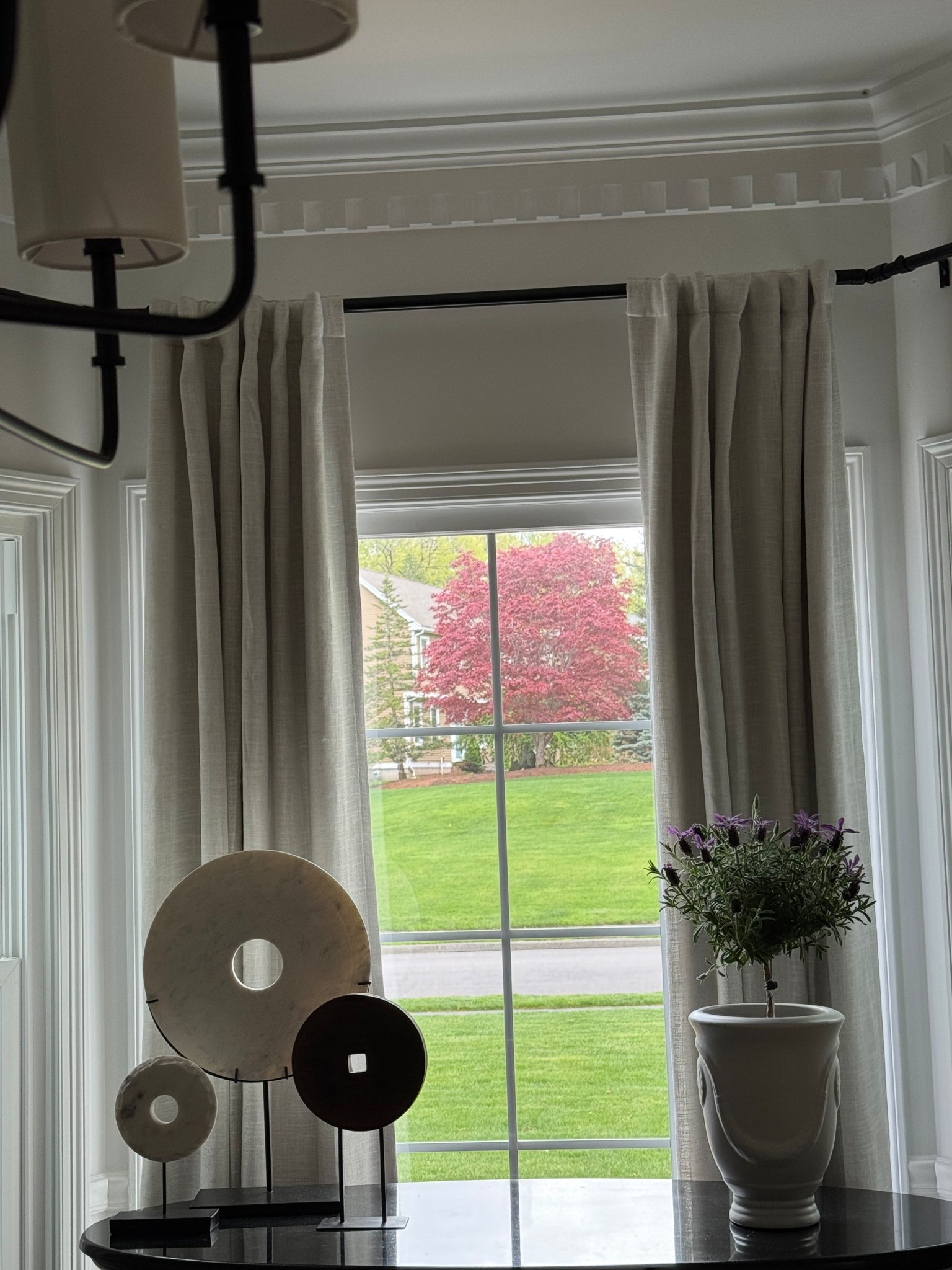 Dining room decor 
Marble 
Lavenderr

#LTKSeasonal #LTKHome