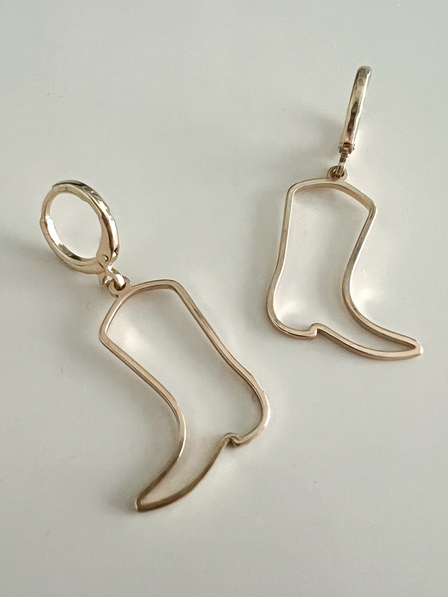 How cute are these cowboy boots earrings?! Love the simplicity of these!

#LTKStyleTip #LTKTravel #LTKSeasonal