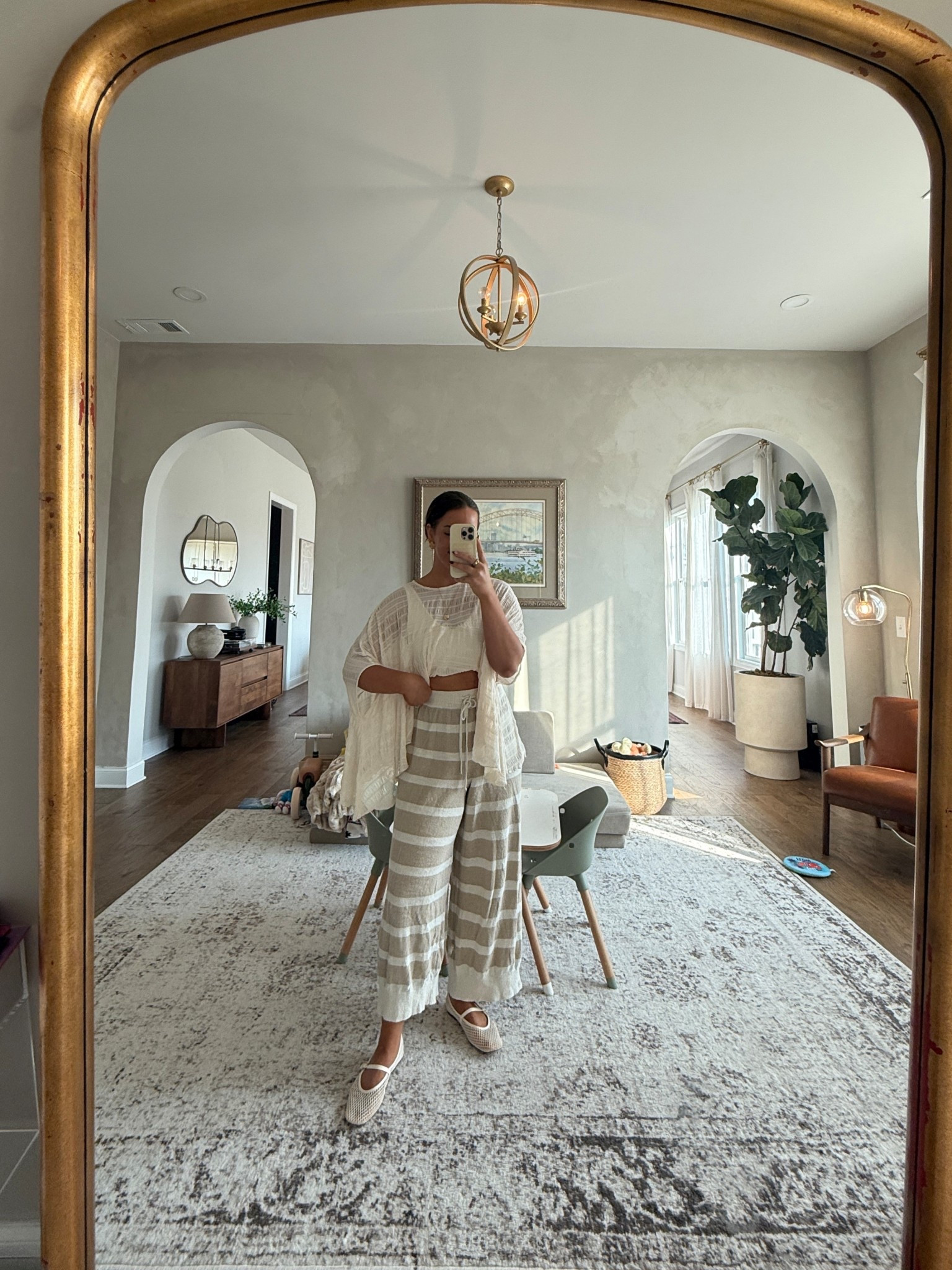 Today’s casual outfit! Wearing a small in the top and medium in the bottoms