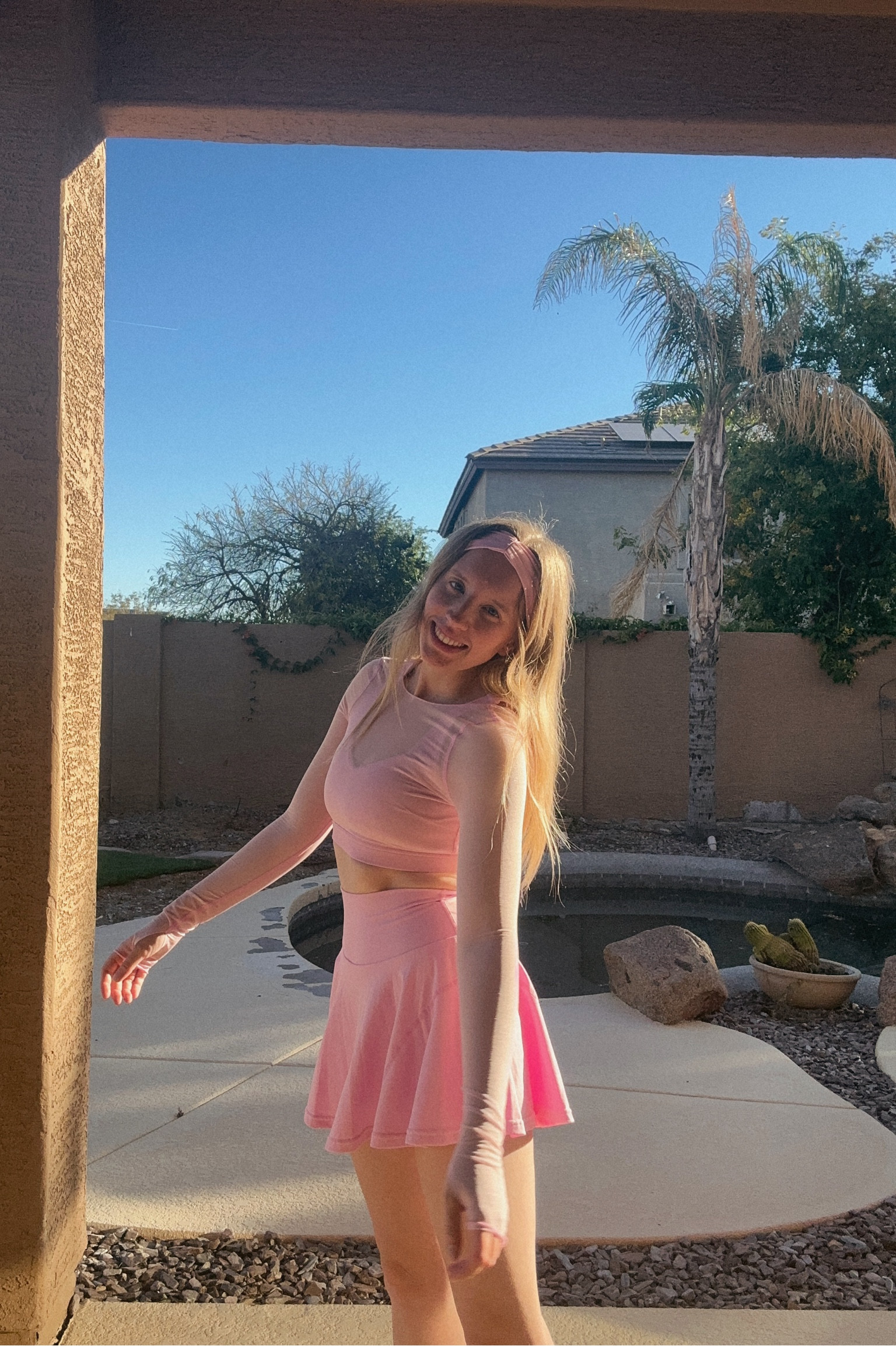 Thank you @popflex_active bc now I feel extra cool in my #popflex outfit!! 🫧💕 

#torturedpoetsdepartment #imgonnagetyouback #activewear #coquette #coquetteaesthetic #summeroutfit #matchingset #ootd #taylorswift #popflexactive #pinkaesthetic