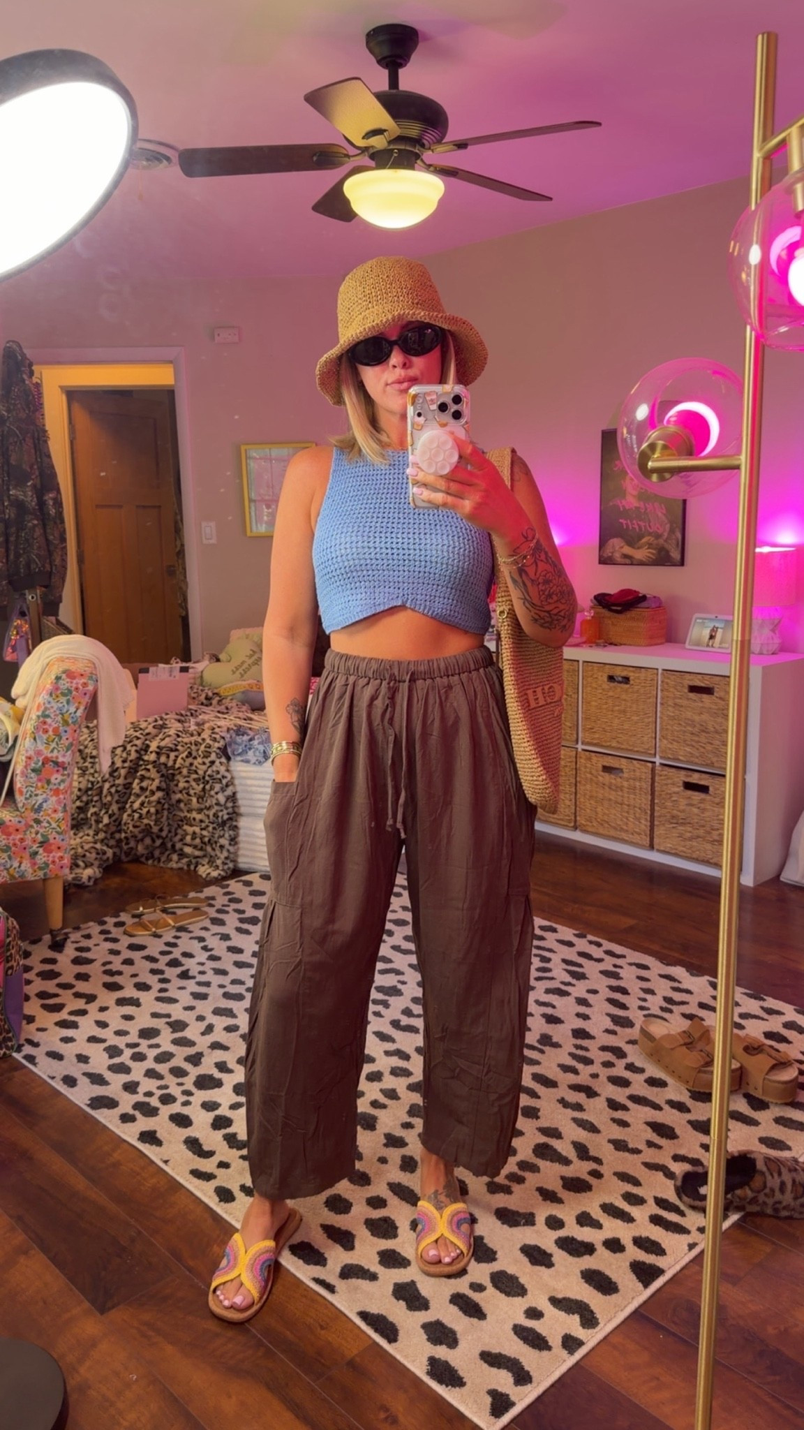 Medium in too small in pants shoes run tts