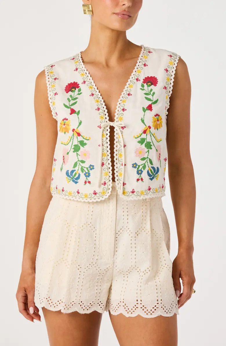 ASTR the Label Amina Floral Cross Stitch Vest | Nordstrom | Nordstrom