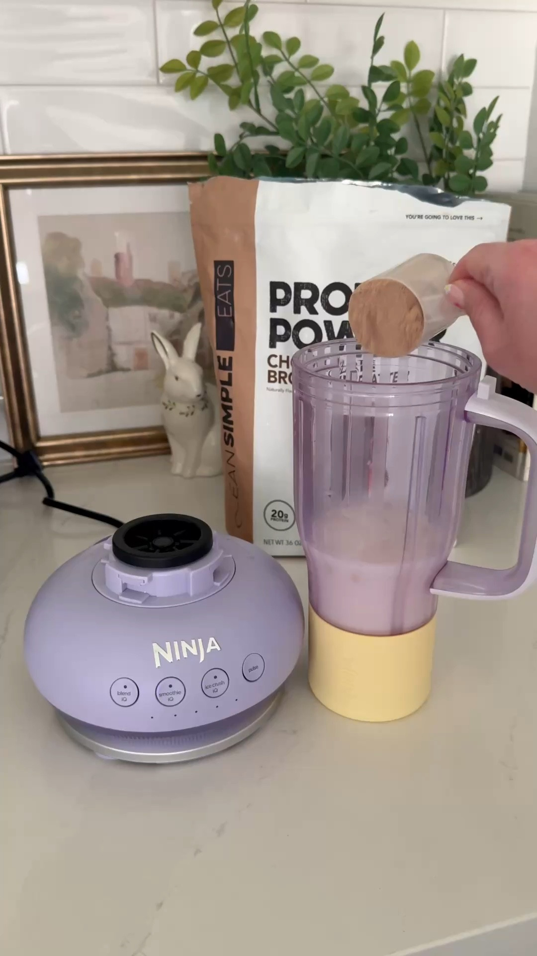 Love this blender since it comes with a cup you can immediately bring on the go!
