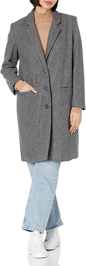 Amazon Essentials Women's Oversized Plush Button-Front Coat | Amazon (US)