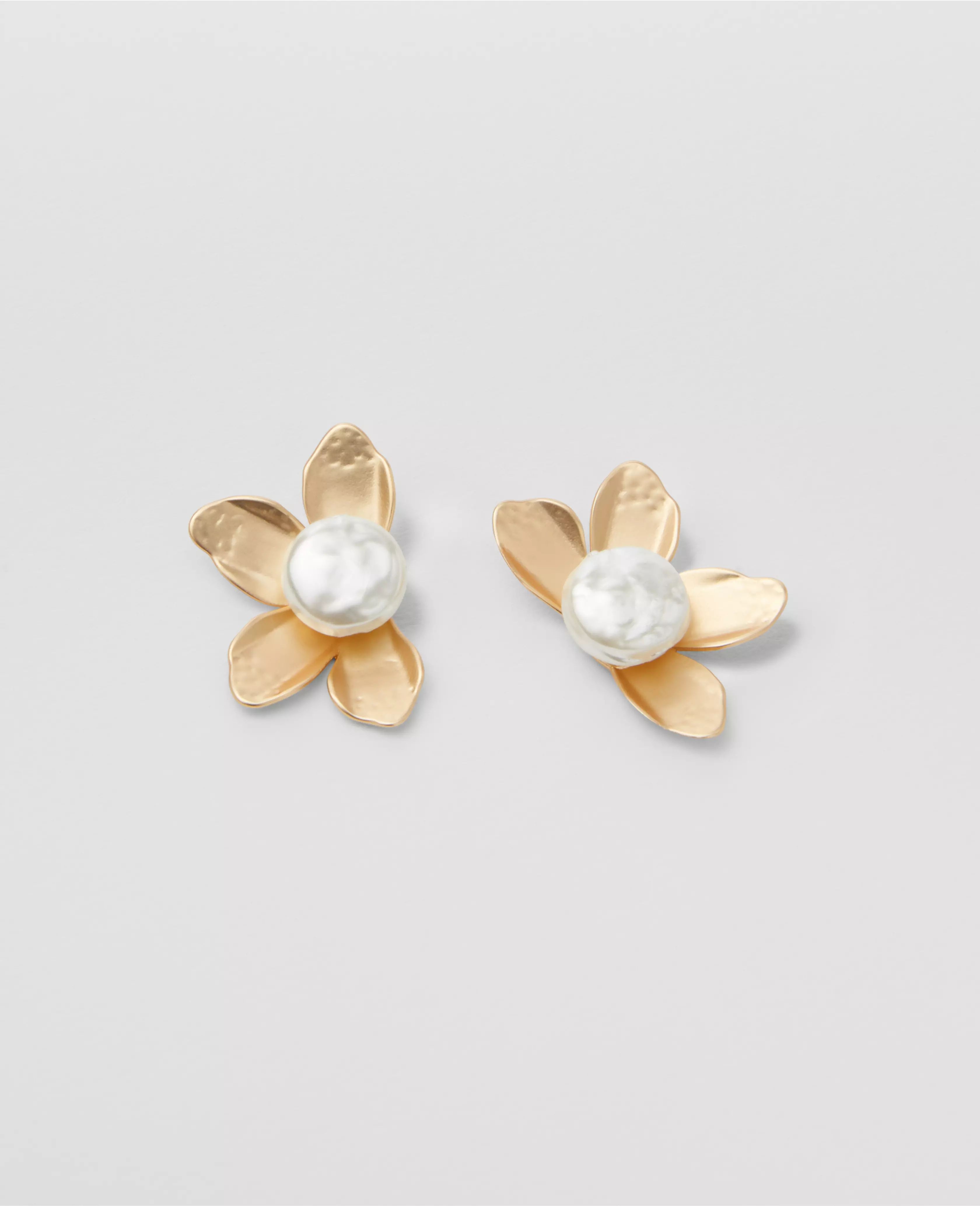 Pearlized Floral Stud Earrings | Ann Taylor (US)