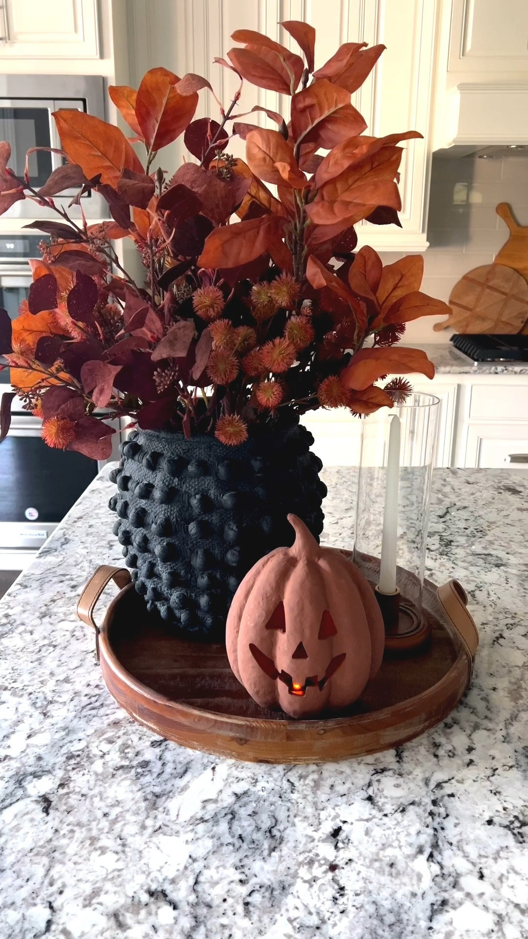 I love having a decorative tray on my island that I decorate for the seasons. Fall is one of my faves! I can’t get enough pumpkins!

#chiconashoestringdecorating

#LTKHome