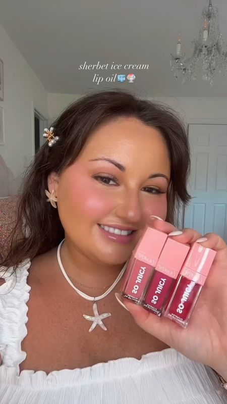 @colourpopco So Juicy Plumping Glossy Lip Oil screams summer🤩🤍 

my makeup products are listed below  and on my LTK, link in bio

THE DETAILS💫

🍦So Juicy Plumping Glossy Lip Oil(Flirty Text)
🍦So Juicy Plumping Glossy Lip Oil (Trending Now)
🍦So Juicy Plumping Glossy Lip Oil(Baby Panda)

#sponsored #colourpopme #lipoil #glossylips #summermakeup #summermakeuplook #makeuproutine #lipmakeup #colourpop