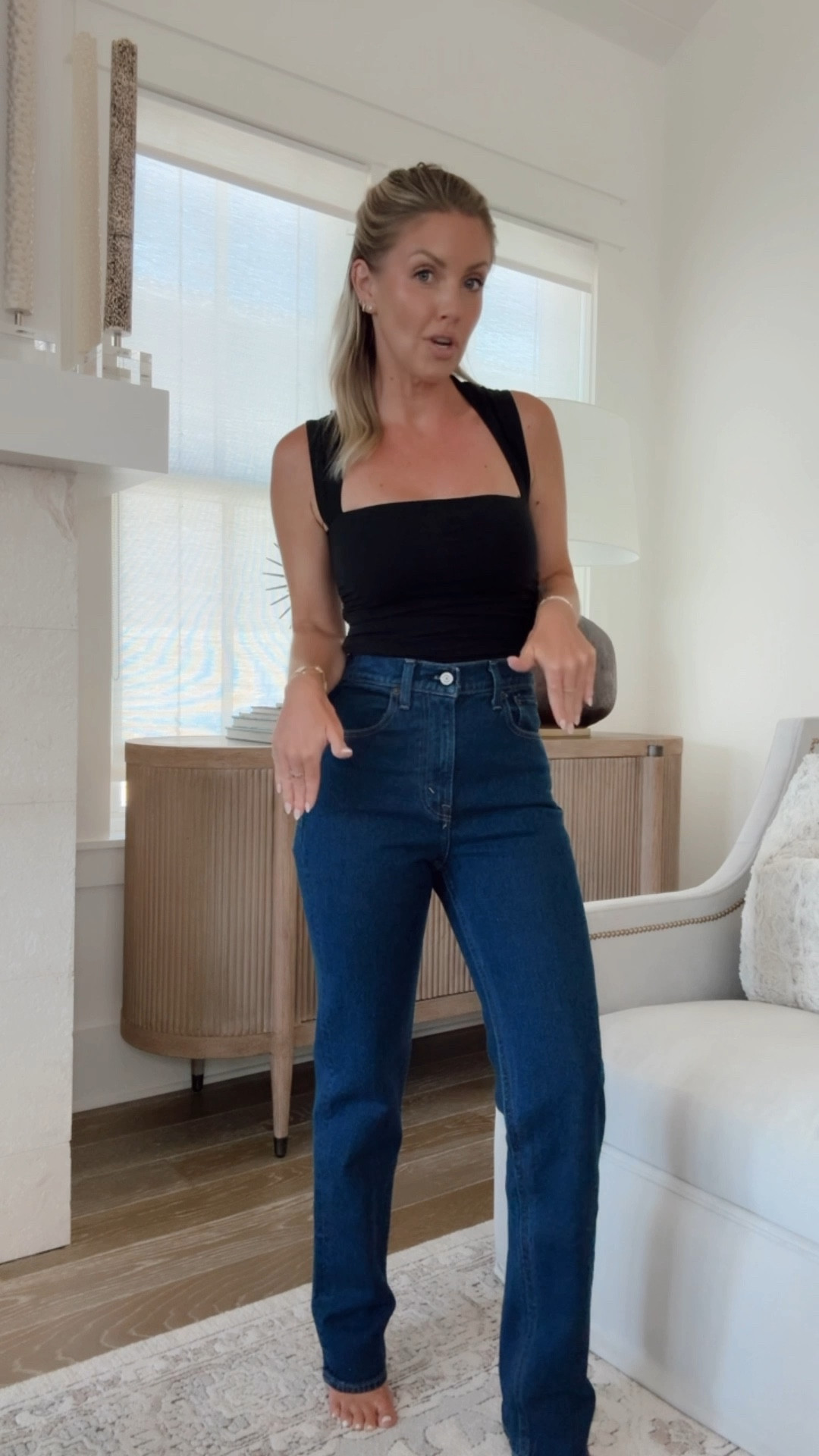 #AbercrombiePartner / 30-50% off ALL JEANS @abercrombie + 15% Off Stackable Code DENIMAF 🙌🏼
For size reference I’m a 25

#LTKSaleAlert #LTKFindsUnder100 #LTKPetite