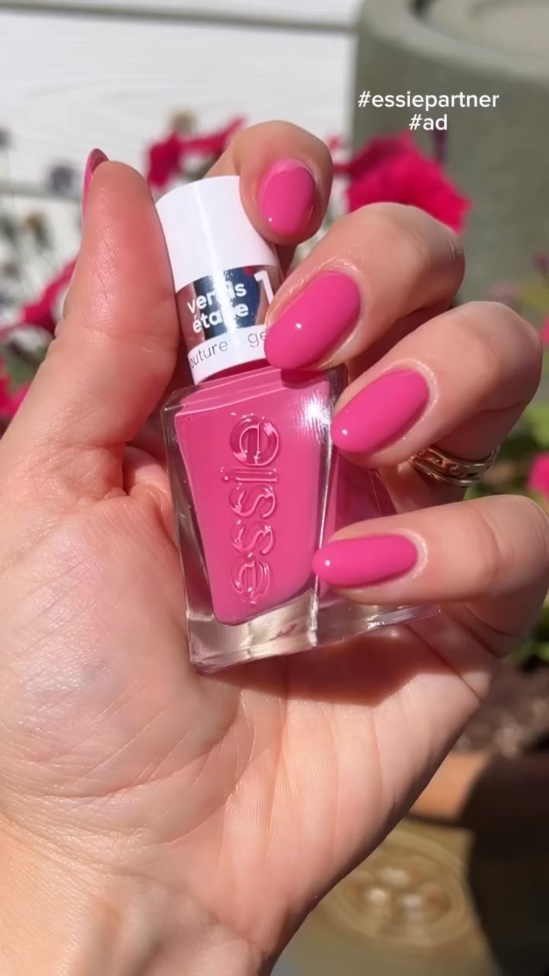 #ad holding onto summer for a little bit longer with a bright pink manicure using @essie gel in pinky ring. Good thing I didn’t put my sunglasses away yet 😎 
#essiepartner @essie @target  #essielove #TargetPartner #Target @shop.ltk #liketkit #essie