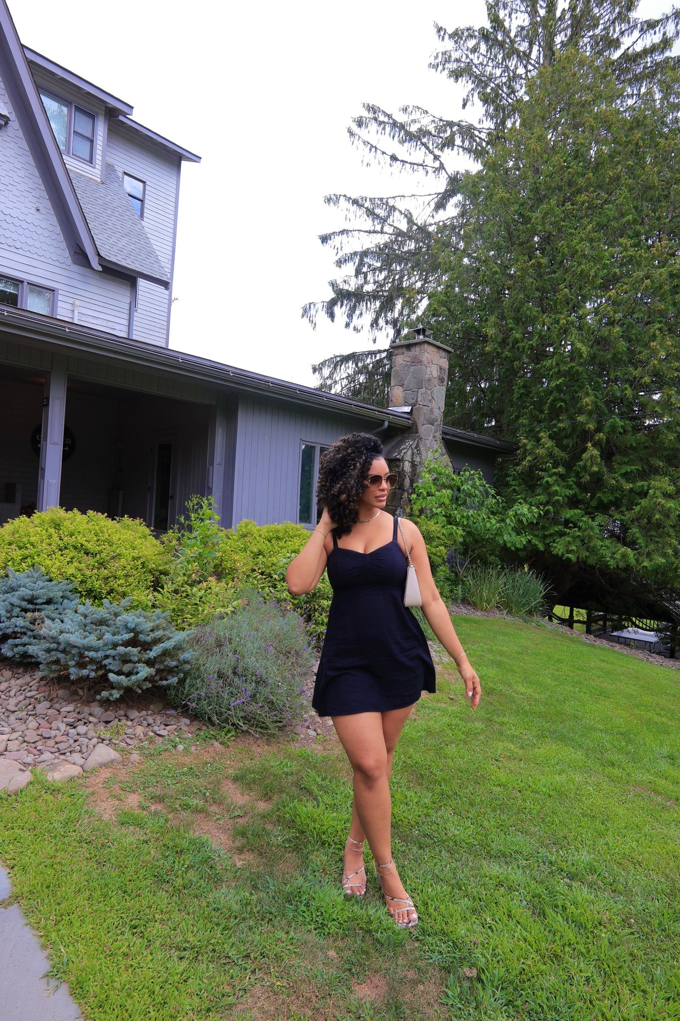 Little black dress

#LTKSeasonal #LTKBeauty #LTKSaleAlert