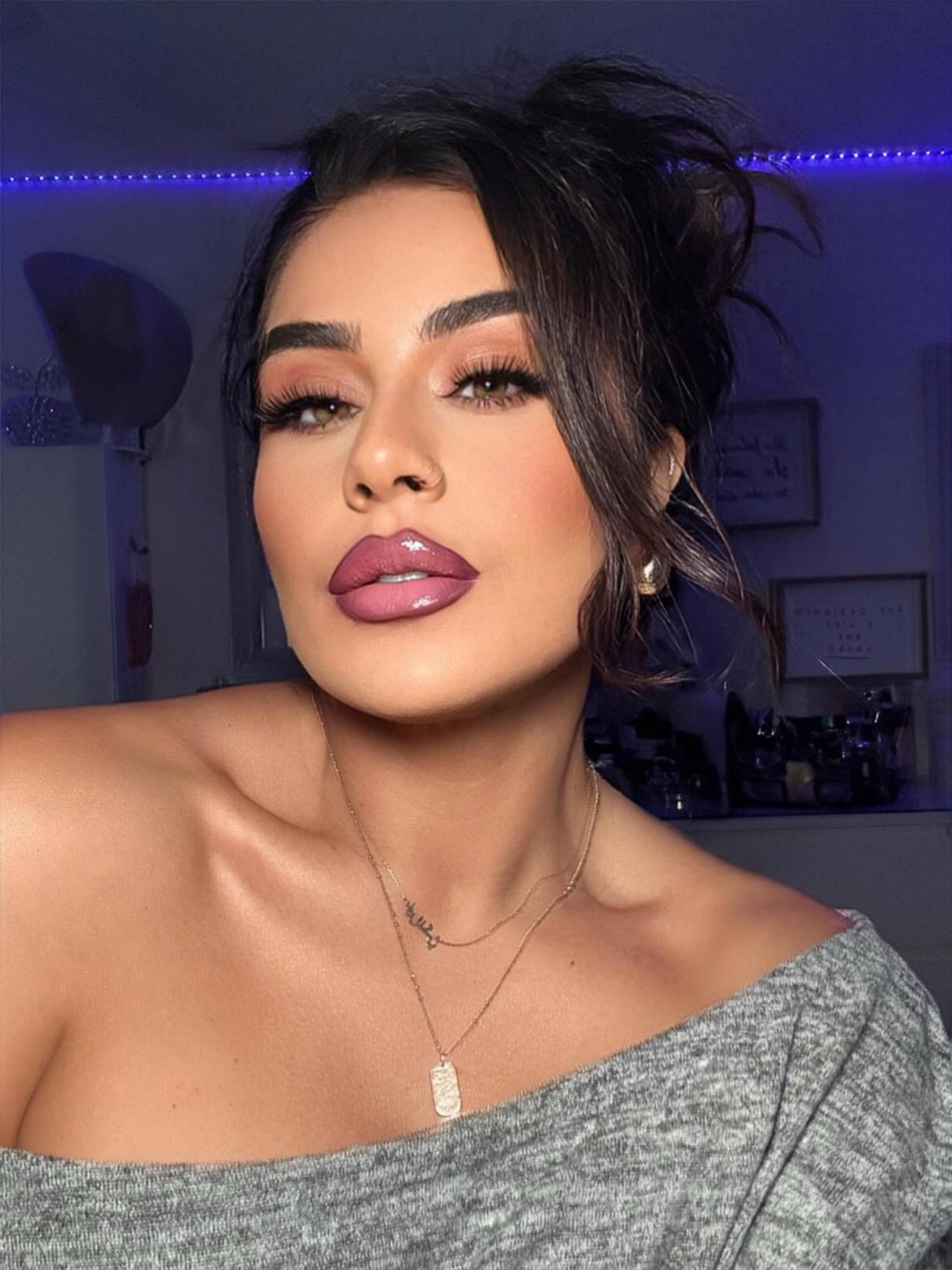 Love a bold lip 👄😈

#LTKOver40 #LTKBeauty #LTKSeasonal