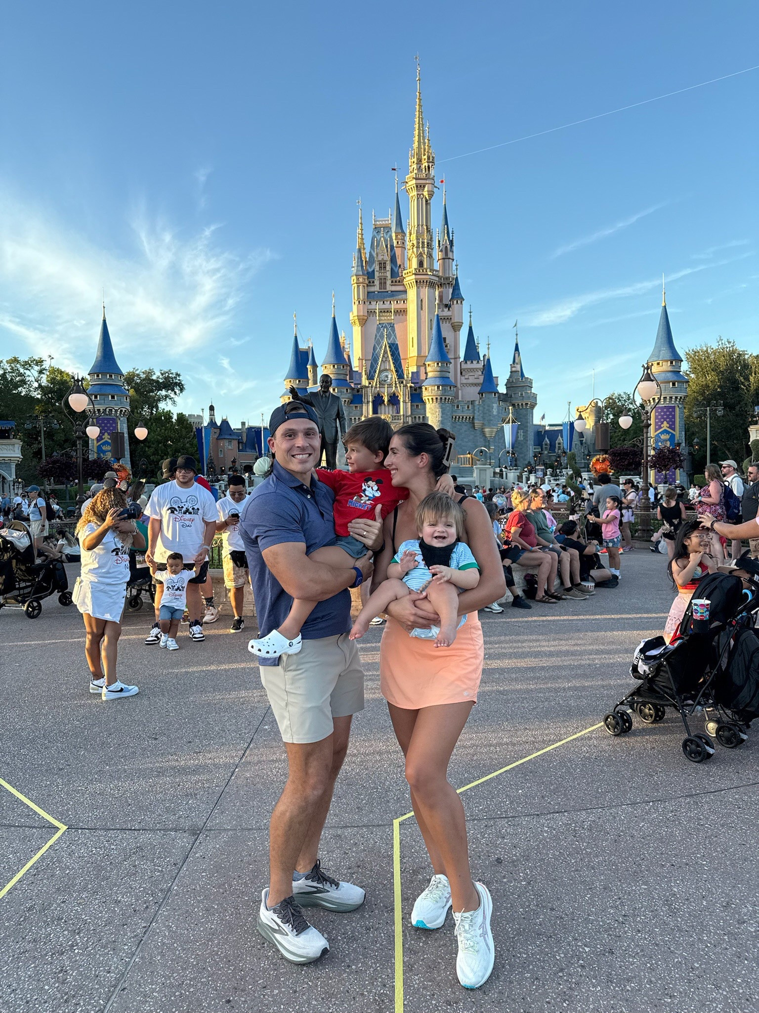 Linking my go-to activewear picks I wore at Disney! All about comfort 👏🏼

boy mom, mom style, activewear, Disney tip, dad style, toddler style, Gap, Nordstrom, family travel

Grace White | A Southern Drawl

#LTKMens #LTKFamily #LTKActive