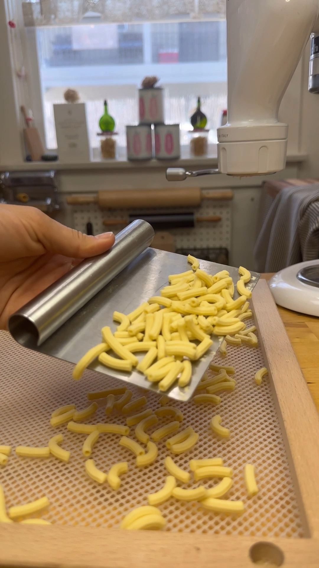 Making Macaroni with my extruder 💛

#LTKActive #LTKSaleAlert