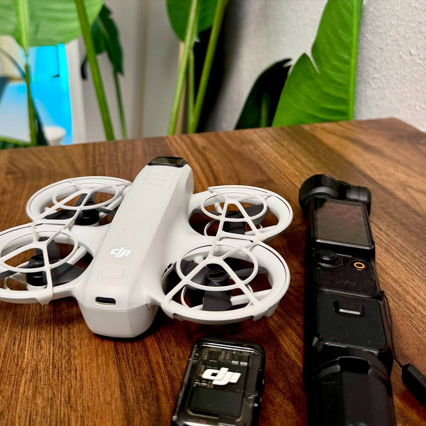 Wanna know what cameras I use to create content? Let’s get into it 🙃
 Here’s a quick breakdown of the gear I actually use cameras, lenses, and mics—all for different parts of my content day.
I’ve also added a few clips showing how I’ve used each one so you can really see them in action 💅🏽✨

DJI Neo Drone + DJI Pocket 3 is perfect for b-roll, OOTDs, and vlogging on the go. I’m still learning the drone 👀 all I know is how to make it follow me 🫣 but for $200, it’s a solid find that fits right in my bag…

Sony A7iv + Sigma 35mm 1.4 + Sony 50mm this setup is for makeup content, GRWM videos, fragrance, and brand collabs.This set up don’t miss 😎….

Sony A7c + Viltrox 20mm f2.8 my everyday camera for filming vlogs at home. And yes, I reach for it when I’m not in the mood to pull out my full setup 😩…..

Sony Mic + DJI Mic 2  both give clean, crisp audio. I rotate between them depending on what I’m filming…

✨ If you’re just starting out, I wouldn’t make these your first camera buys. Try the Sony ZV-1 or ZV-E10—they’re beginner-friendly, high-quality, and available on Amazon…

This is just the beginning of what I use 🤦🏽‍♀️ You can tap the link in bio → Content Creator Faves to see the rest of my gear, lights, and accessories.

🛍 While you’re shopping Amazon Prime deals, don’t forget to check out the tech + content creator finds during Prime Day 2025 it’s the perfect time to upgrade your setup without paying full price.

Questions? Drop them below ⤵️

@sonyalpha  @sonyalphafemale 
@dji @djiglobal 
@sigmaphoto 
@viltrox.usa @viltrox.official 
@amazon 

#amazonfinds #primeday #contentcreatorgear #primeday2025, #amazonprime #sonycameras #dji #sonyalphafemale #sonyalpha #dalllascontentcreator