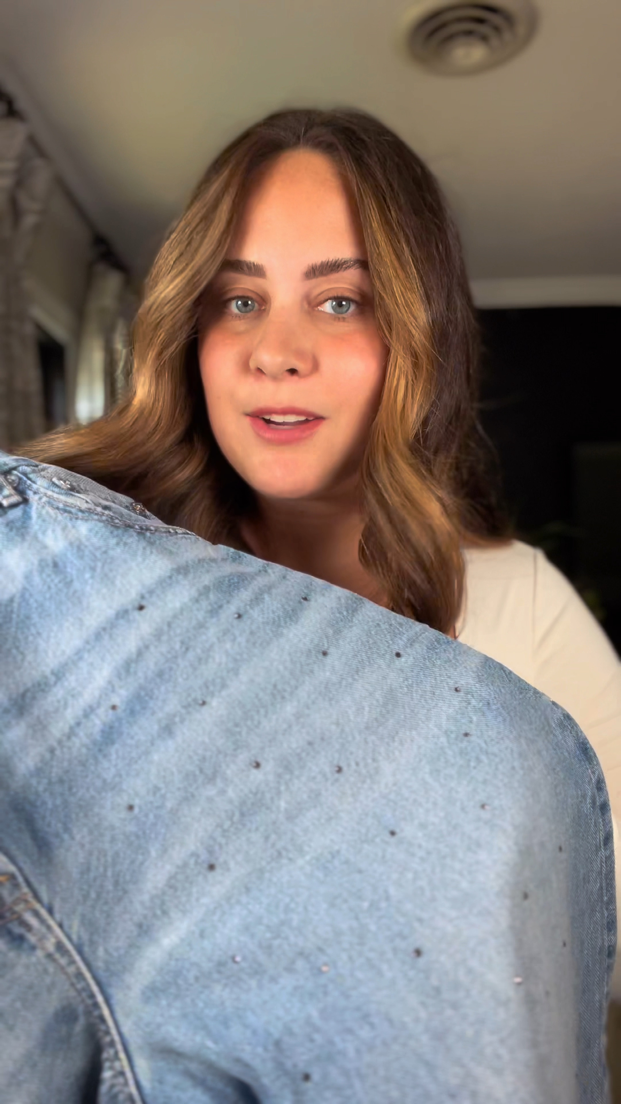 American Eagle Curvy jeans for fall 2023 shown in size 16, typically a 14-16

#LTKmidsize #LTKsalealert #LTKplussize