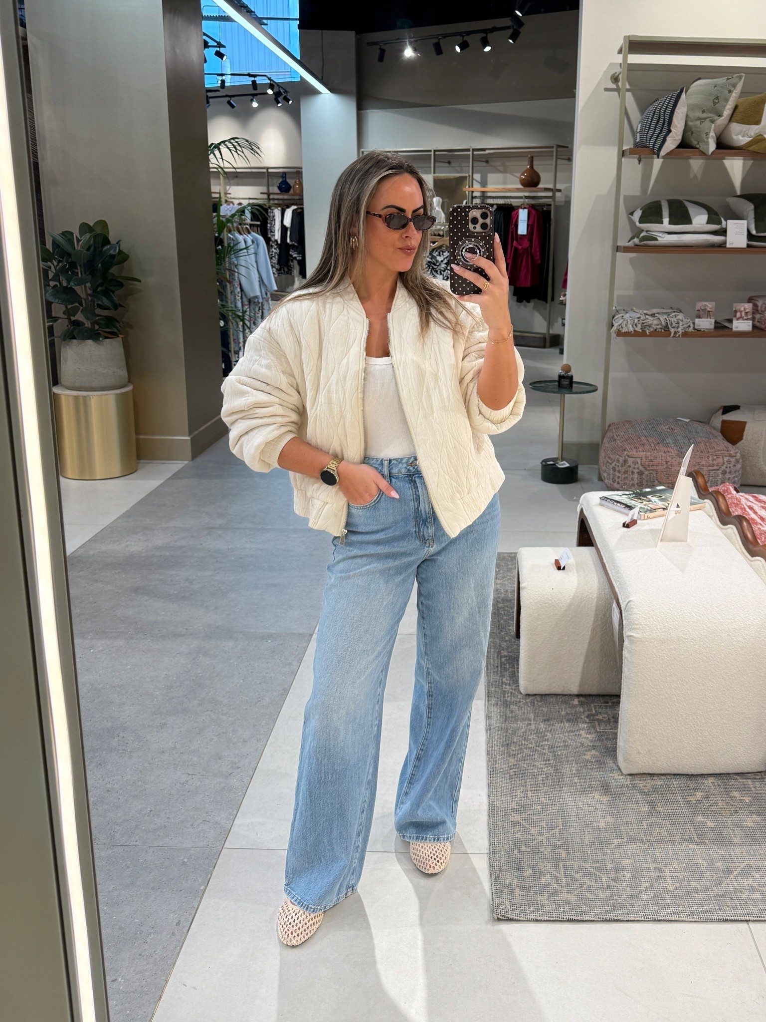 Today’s OOTD styling my new mesh ballet pumps!! 

Jacket is an old Primark one so I’ve linked similar
Jeans and vest are both a size 10

#LTKstyletip #LTKjeans #LTKspring