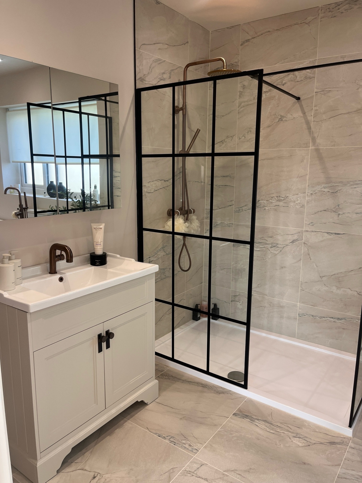 My bathroom essentials🤍  

#LTKbeauty