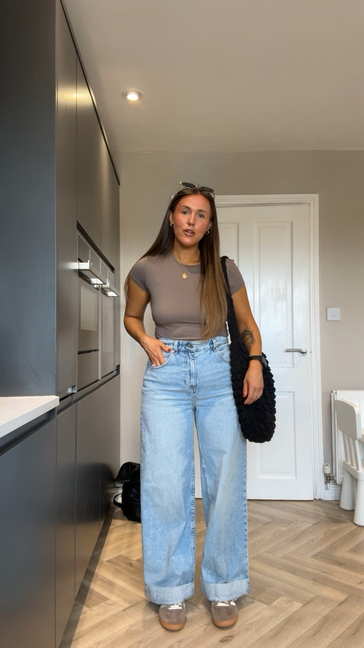 The most perfect jeans for the girlies with the small waist & big hips 🍑✨ 

#LTKmidsize #LTKstyletip #LTKcurves