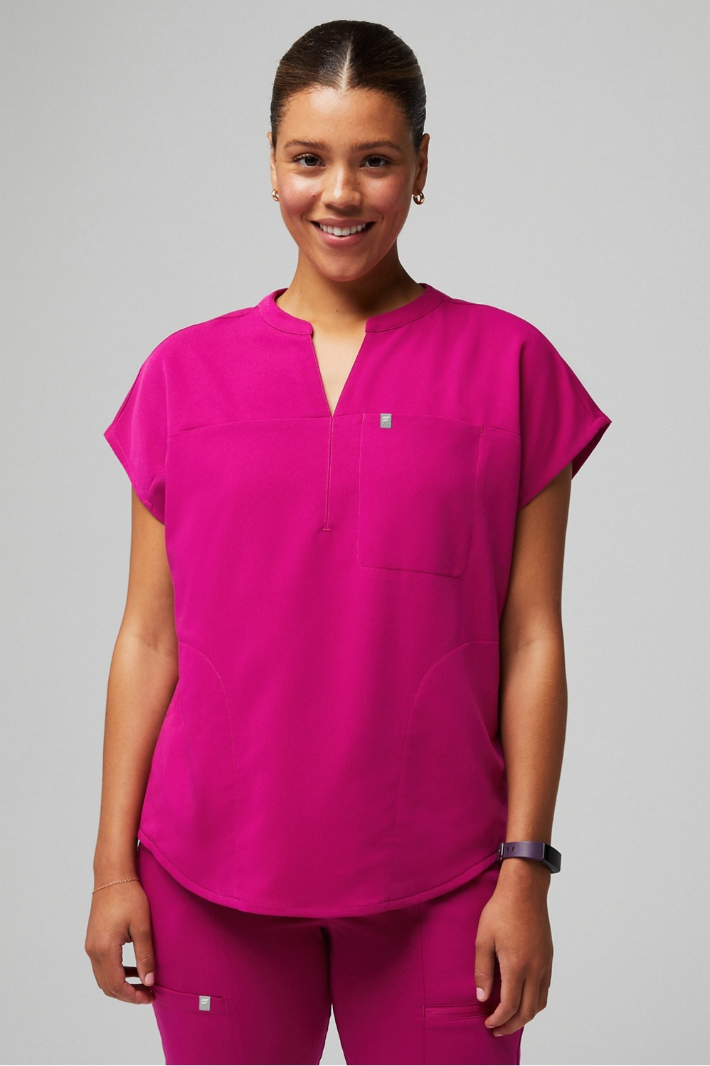 Evolve Scrub Top | Fabletics - North America