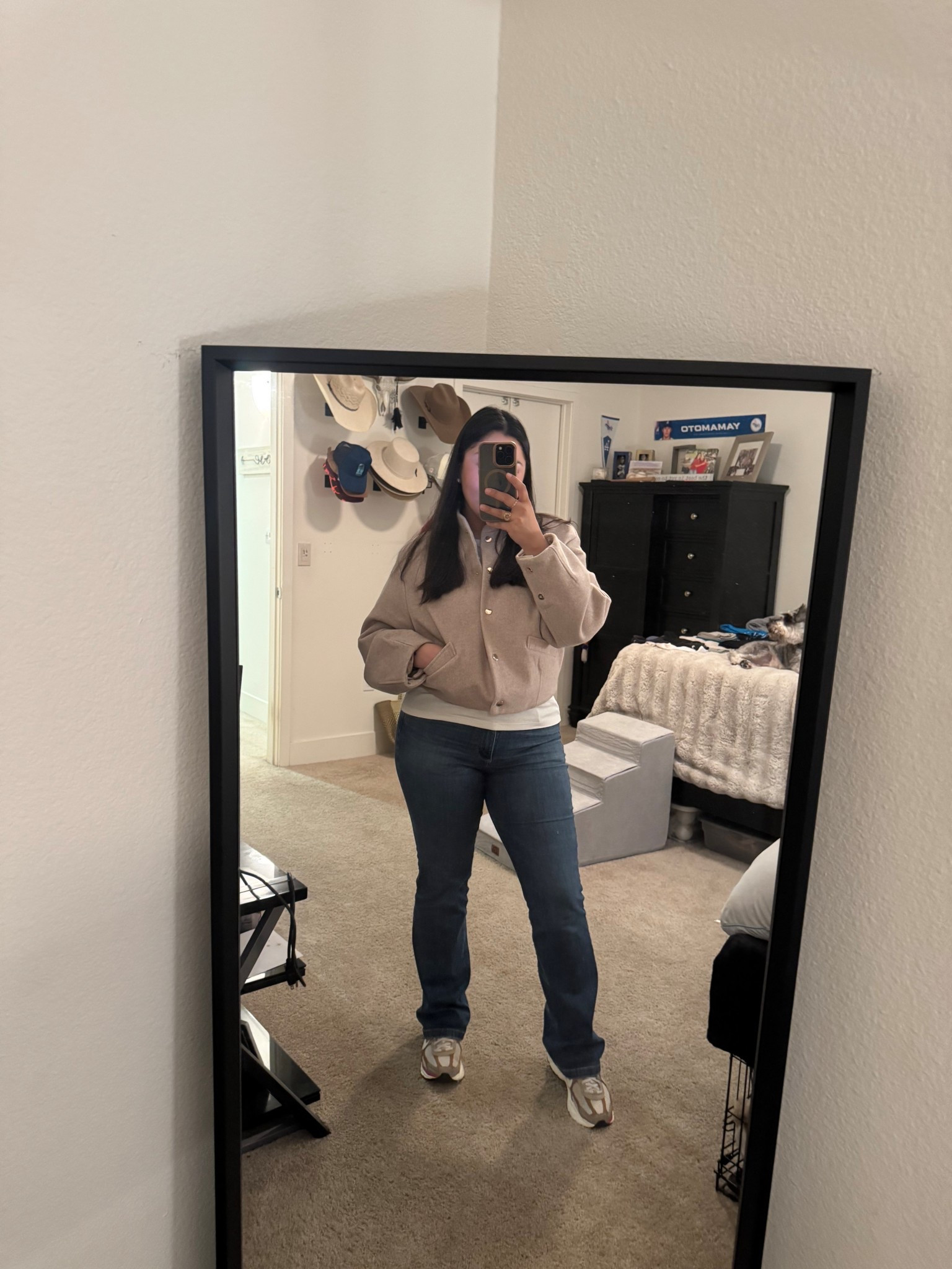 Cute but comfy OOTD for work! The comfiest jeans and sneakers, my favorite basic tops 😍
@Nike US 
@Zara 

#LTKootd #LTKgrwm #LTKMidsize