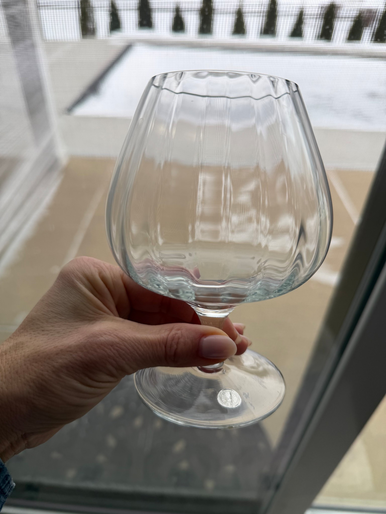 Classic Barware | Luigi Bormioli Optica Cognac Glasses

These Luigi Bormioli Optica cognac glasses are the perfect blend of classic and modern. I love the ribbed crystal detail and the weight of them in hand — they feel elevated without being fussy. Ideal for cognac, brandy, or after-dinner drinks, and such a great option for entertaining or gifting during the holidays.

Exact Match Here: https://amzn.to/4qwSLPH

#LTKHome #LTKGiftGuide #LTKFindsUnder50