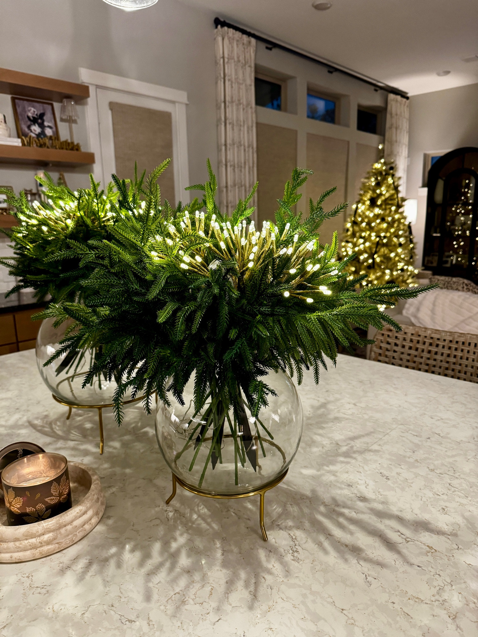 Holiday Decor ✨

Ballard’s, Wayfair, and Amazon are having a major sales right know and some of my favorite regular home items are on there like my bar stools and these vases. 

#everypiecefits 

Holiday home decorations 
Christmas decorations 
Christmas home decorations 
Battery operated lights 
Christmas greenery 
Pho greenery 
Christmas tree 
Christmas arrangement 
Holiday tree 
Holiday arrangement 
Barstools 
Kitchen 
Living room

#LTKHoliday #LTKHome #LTKCyberWeek