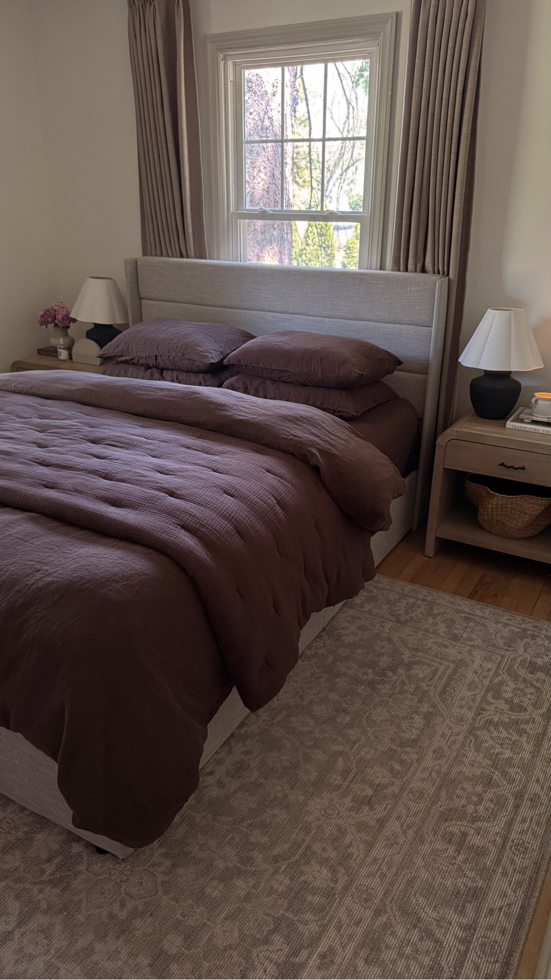this weeks cozy bedding combo 🤎✨☕️ 
code INFG-26SALEAONEILL10 for 10% off your first order! 


Quince bedding, brown bedding, cozy bedroom, linen bedding
