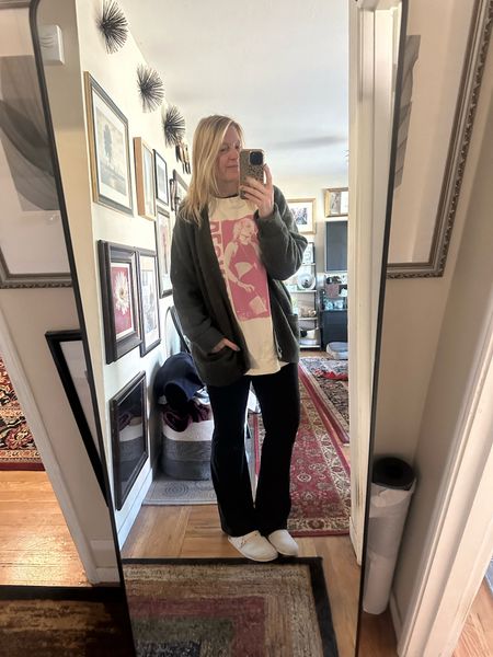 Casual rainy weather day outfit! Love my flare athleta leggings. Wearing a medium tall, sweatshirt xl and shoes 8, cardigan large



#LTKstyletip #LTKfindsunder50 #LTKover40