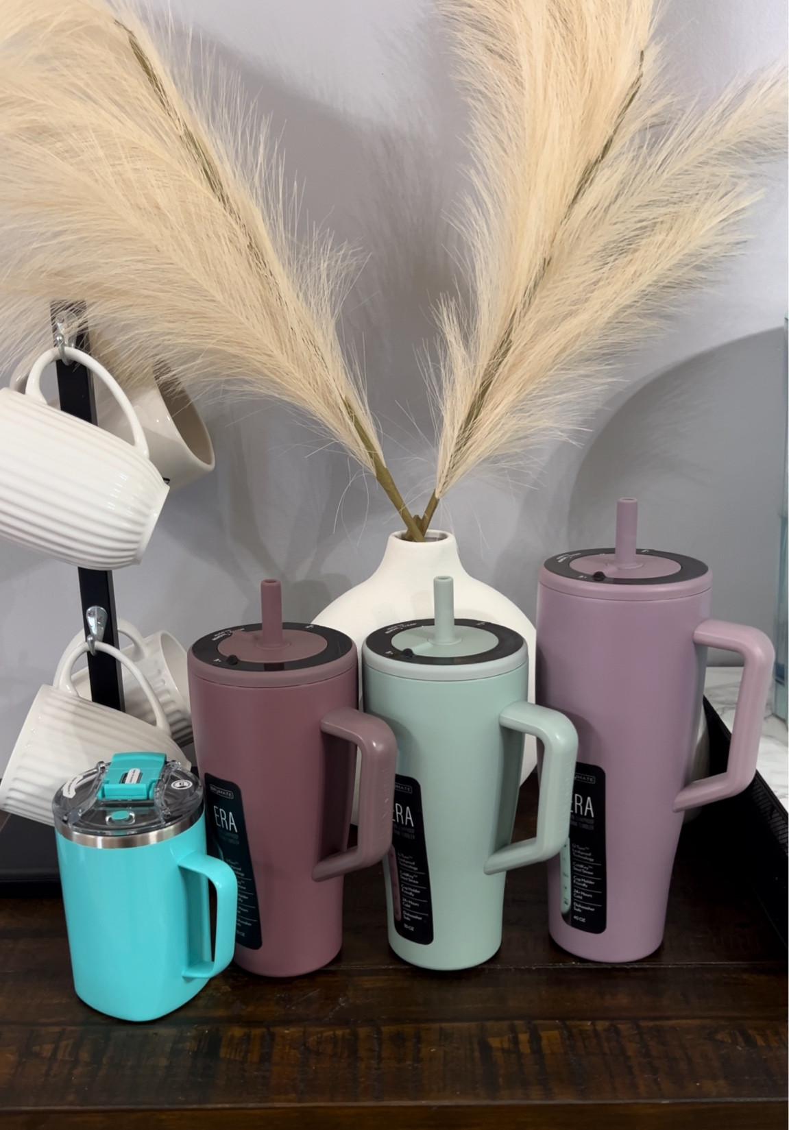 New BrüMate Era tumblers! Plus a 12oz Toddy. 

30oz Rose Taupe
30oz Sage
40oz Lilac Dusk 

#brumate #era #tumbler #toddy 