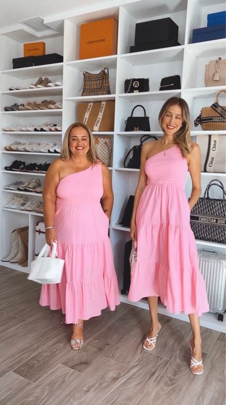 The perfect pink dress
It’s so gorgeous and comfortable 
Fits true to size 
I’m wearing a size small 
Eveline is wearing a size large 

#LTKstyletip #LTKshoecrush #LTKitbag