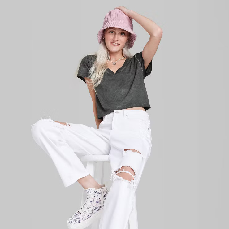 Women's Short Sleeve V-Neck Shrunken Boxy T-Shirt - Wild Fable™ | Target