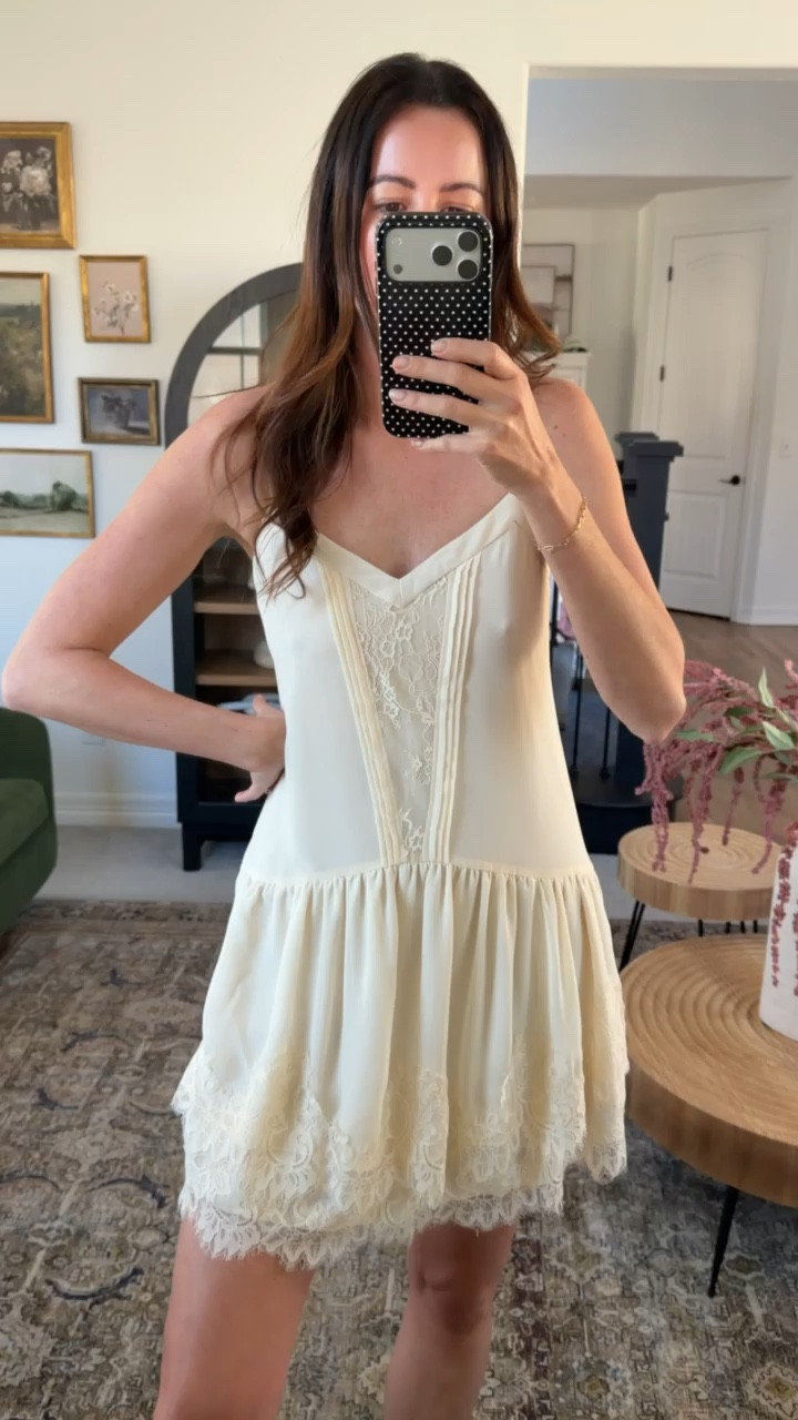 25% off dresses plus an extra 25% off with code! Love this for a romantic date night!! 

#LTKSaleAlert #LTKTall #LTKootd