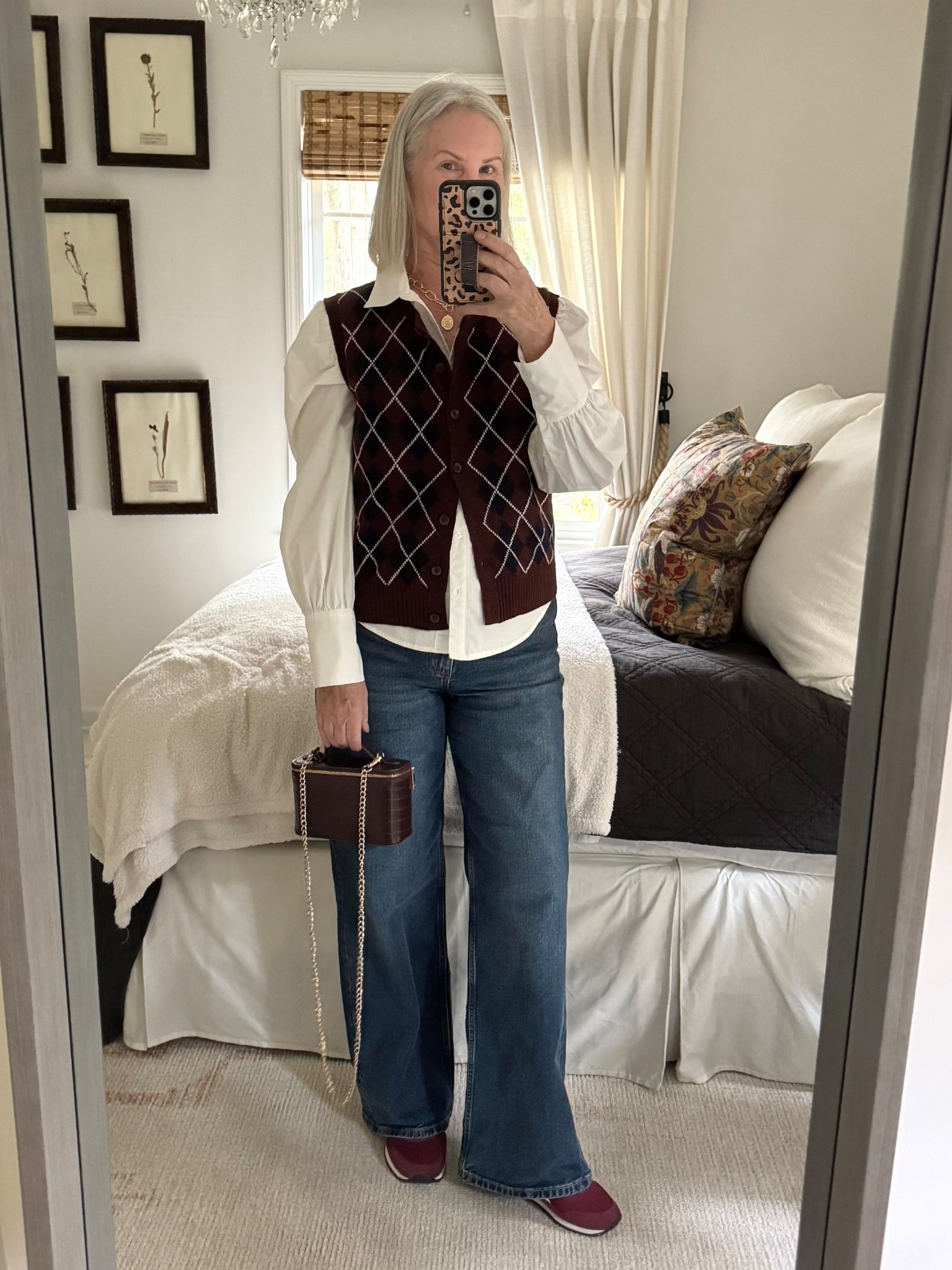 So I got this little purse for my wedding outfit😎


#LTKOver40 #LTKFindsUnder50 #LTKStyleTip