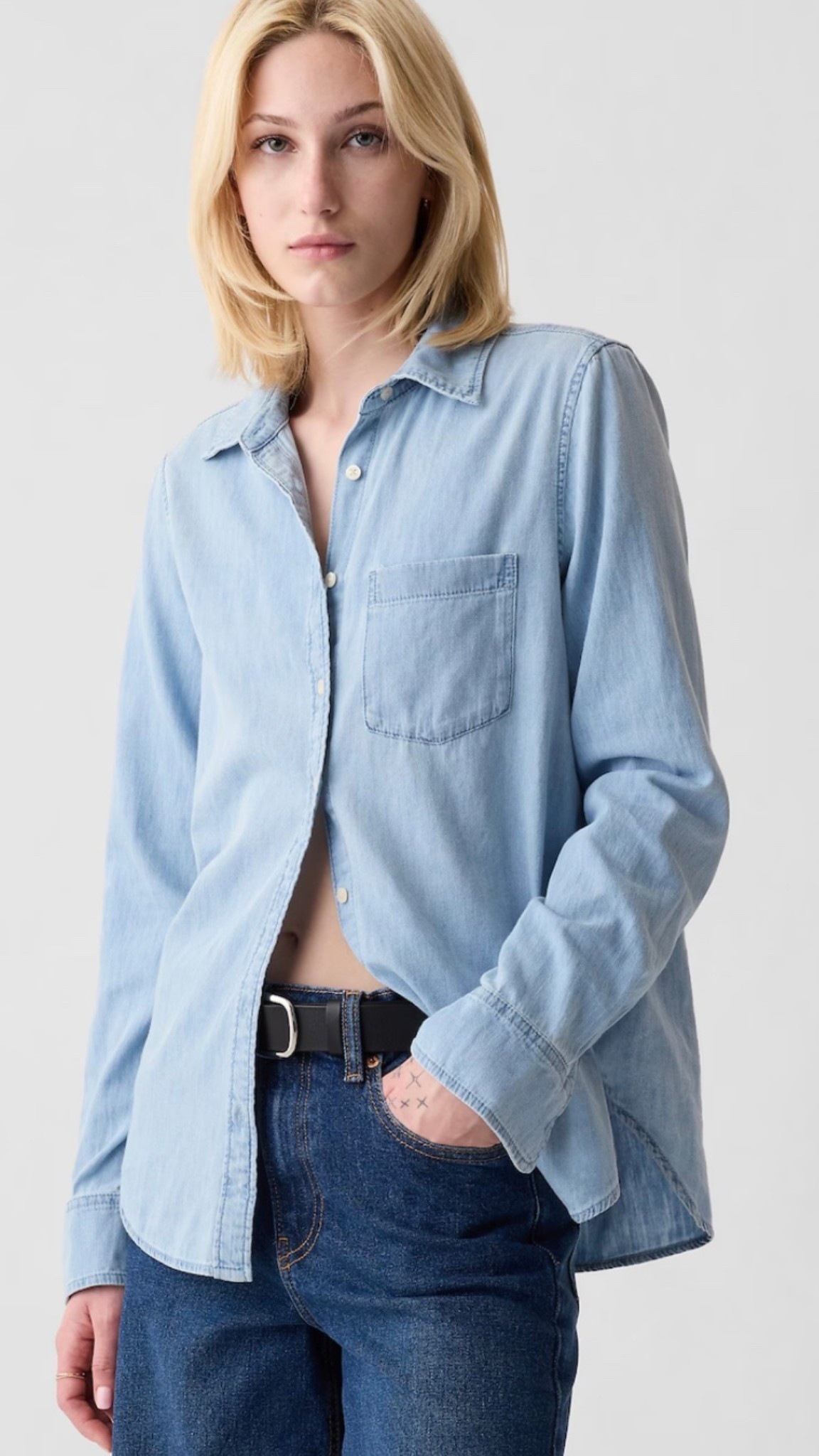 Lightweight denim shirt! 

#LTKMidsize #LTKStyleTip #LTKFindsUnder50