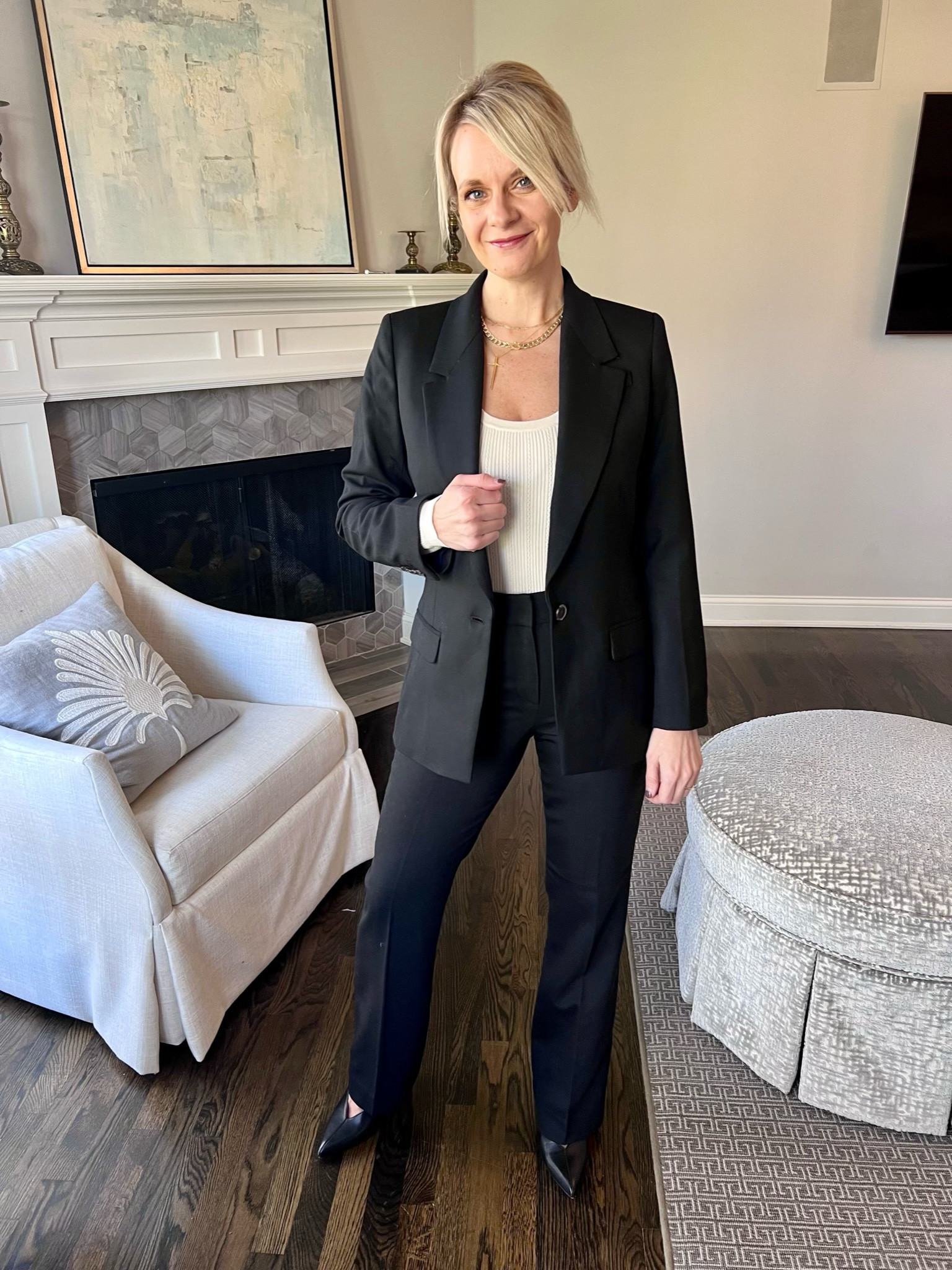 Power suit 🖤🖤🖤

#LTKworkwear #LTKstyletip #LTKSeasonal