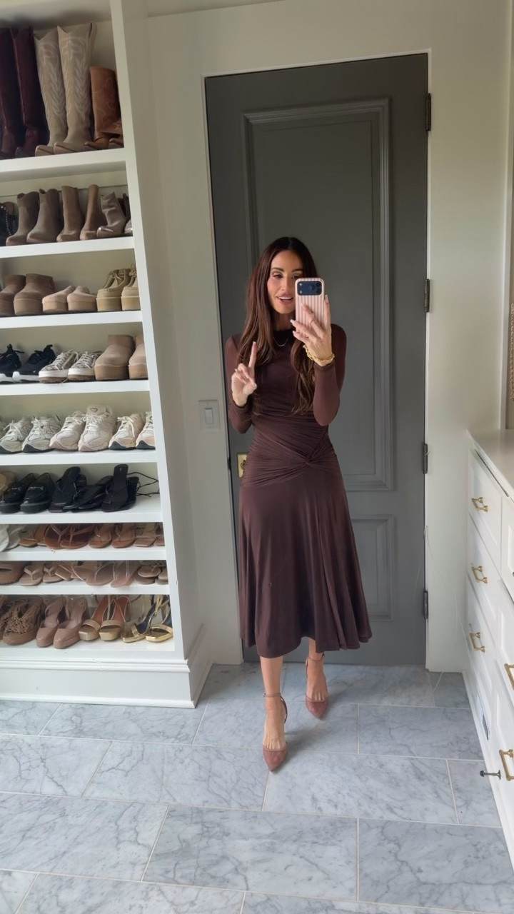 Fall wedding guest dress, family pictures fall dress