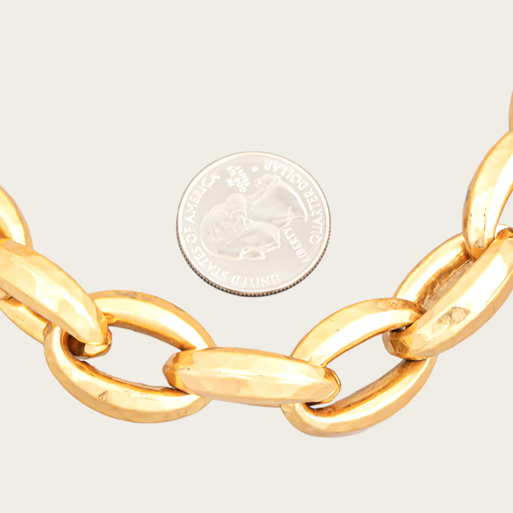 Alicia Bulky Gold Metallic Link Necklace | Benaar La