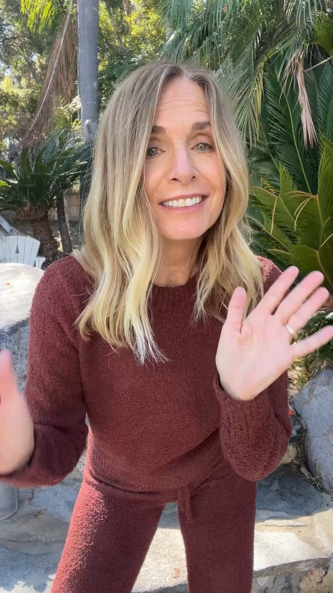 Cozy chic incoming ☕️✨
Ladies, this 2-piece lounge set is my new over-50 style obsession. Soft, comfy, and elevated enough for everyday life — from sofa days to school pickup… or in my case, coffee runs and dog walks.

And the best part?
The top looks adorable with jeans, too. A little comfort meets classic style moment. Yes please.

Budget-friendly, comes in so many colors, and makes the perfect holiday gift… plus you’ll definitely want one for yourself. 😌

Style at home but make it cute — we’re not doing sloppy in our fifties. Who wants links? 💬👀

• comfy outfit idea
• holiday gift for women
• loungewear set for women over 50
• cozy winter outfits
• everyday style inspiration

#LTKOver40 #LTKSeasonal #LTKHoliday