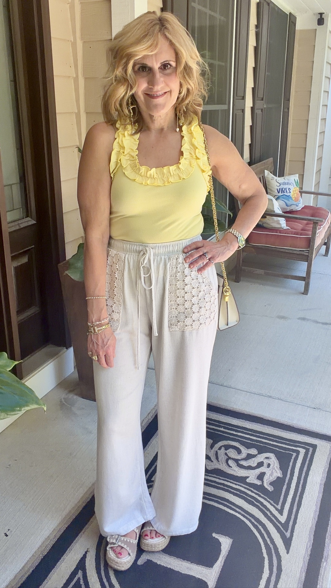 Which ruffle tank top color is your fave? Yellow or navy? 💛💙 This updated basic will give a boost to all your breezy pants this hot summer. ☀️ Head to the link in bio for the blog post on these looks. Happy Monday!

#LTKootd #LTKOver40 #LTKPetite