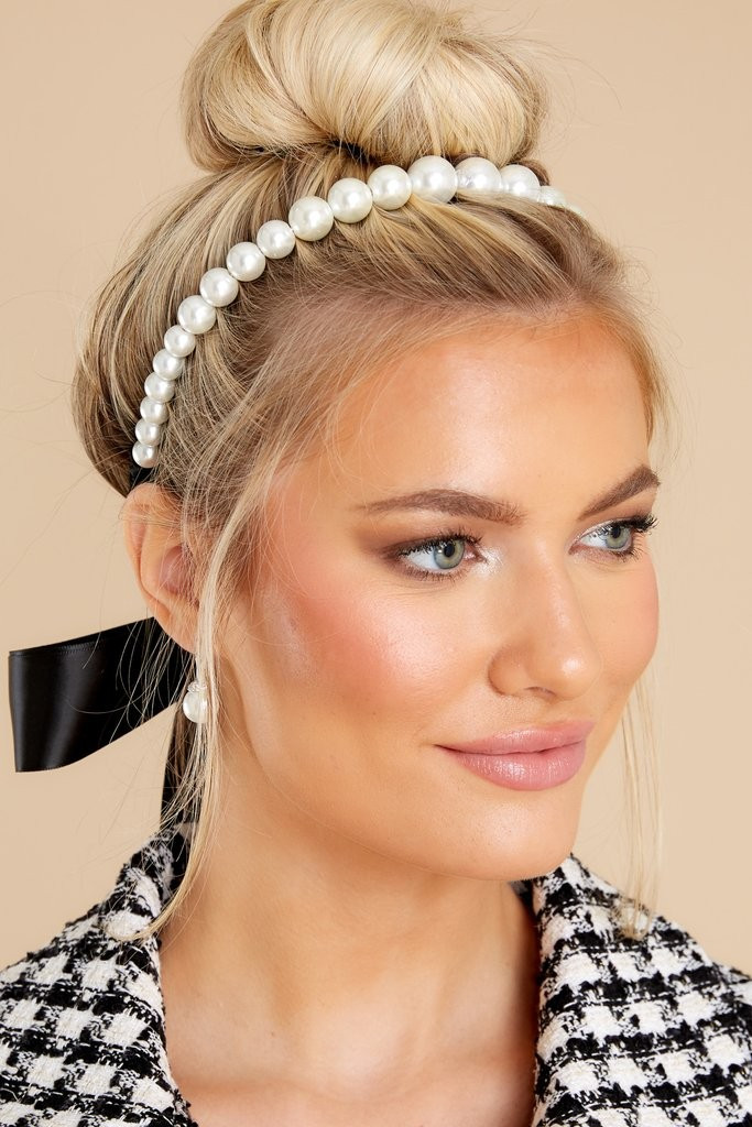 Gem Of Queens Pearl Headband | Red Dress 