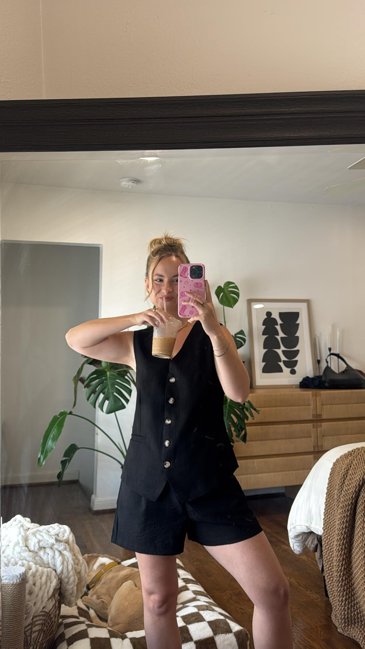 Cutest matching set perfect for fall transition, and great for work! Wearing M for more oversized and longer shorts. 

 