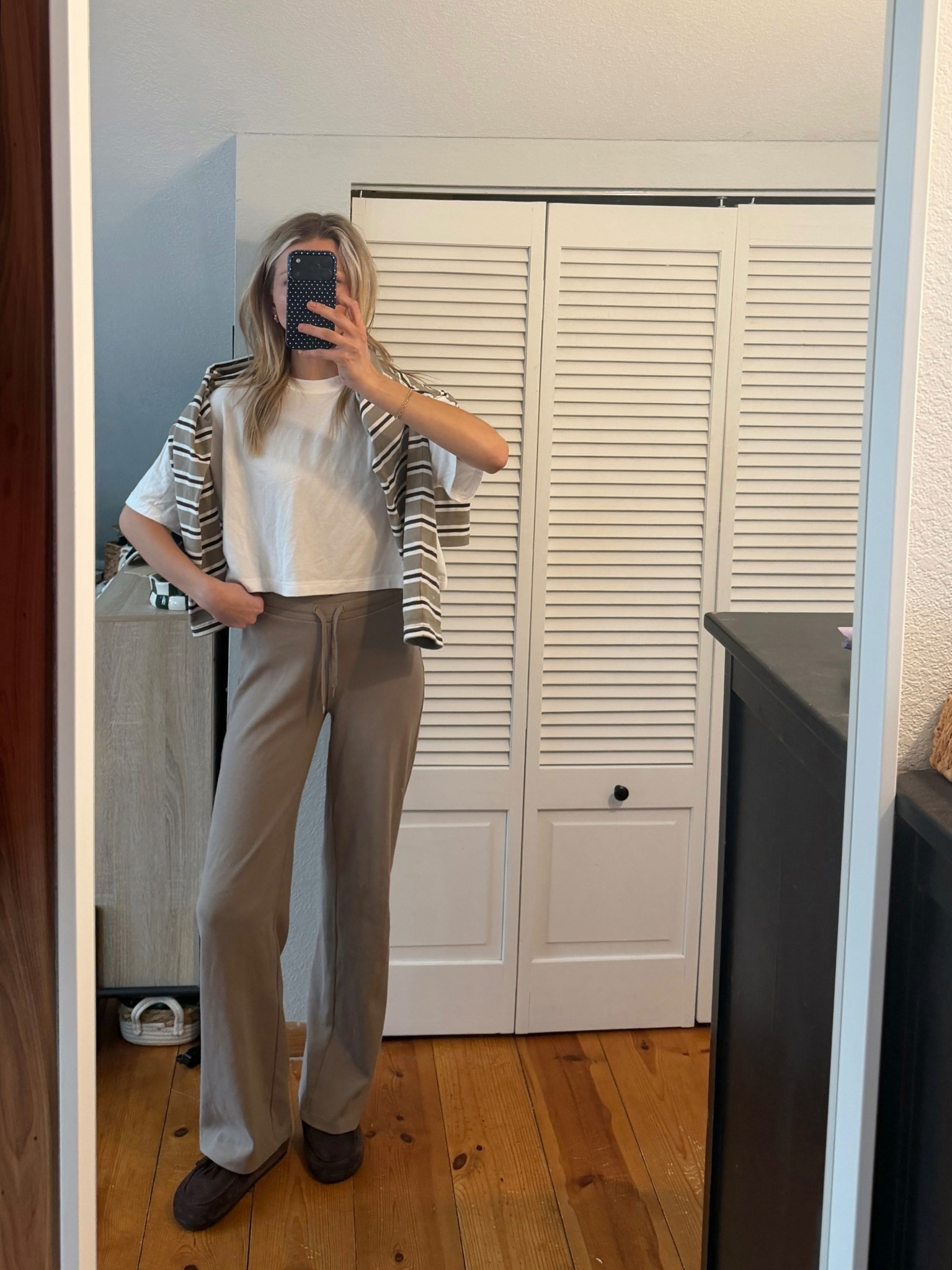 Comfy ootn 🤎

#LTKSaleAlert #LTKootd #LTKdayinmylife