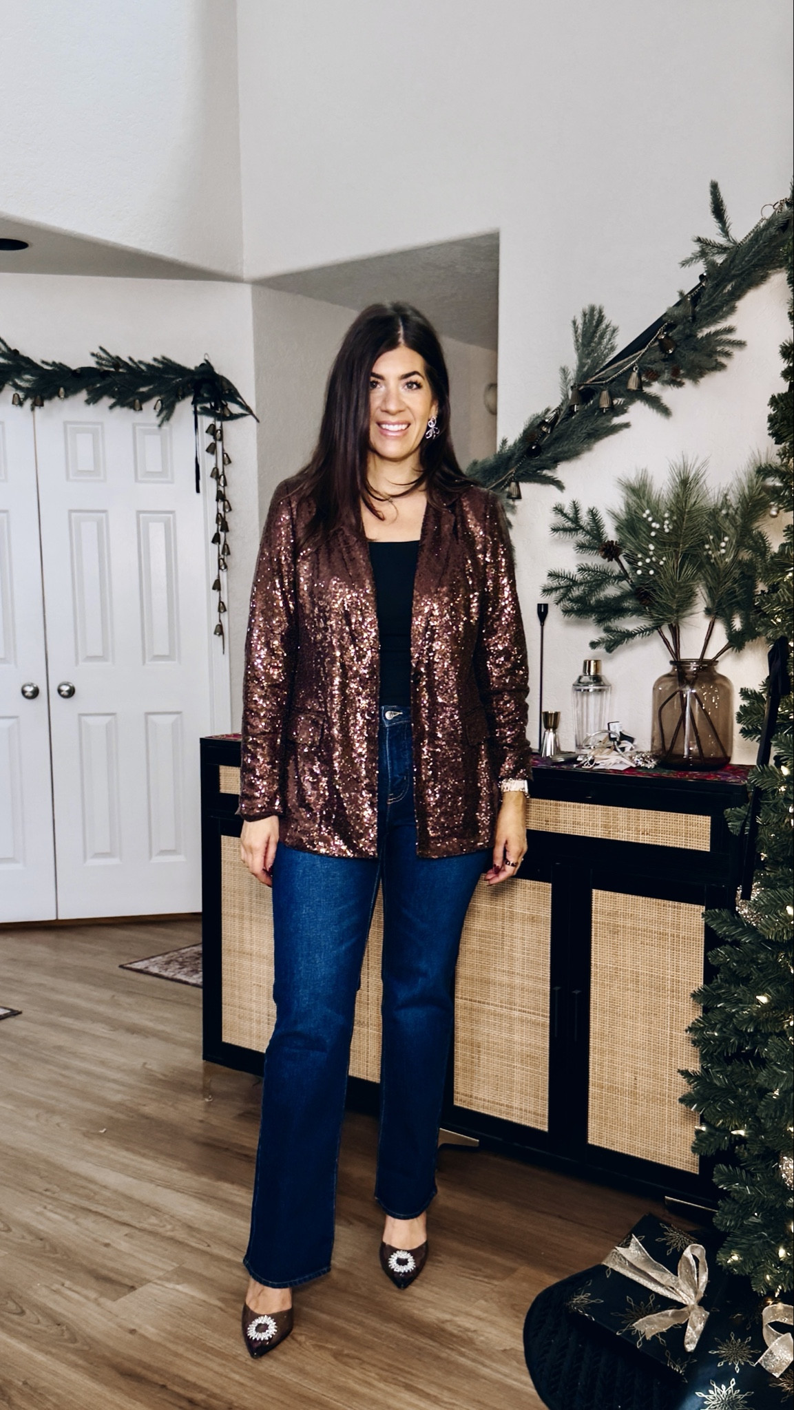 Last minute new years looks
Sequin blazer- medium
Jeans-8

#LTKMidsize #LTKFindsUnder50 #LTKTall