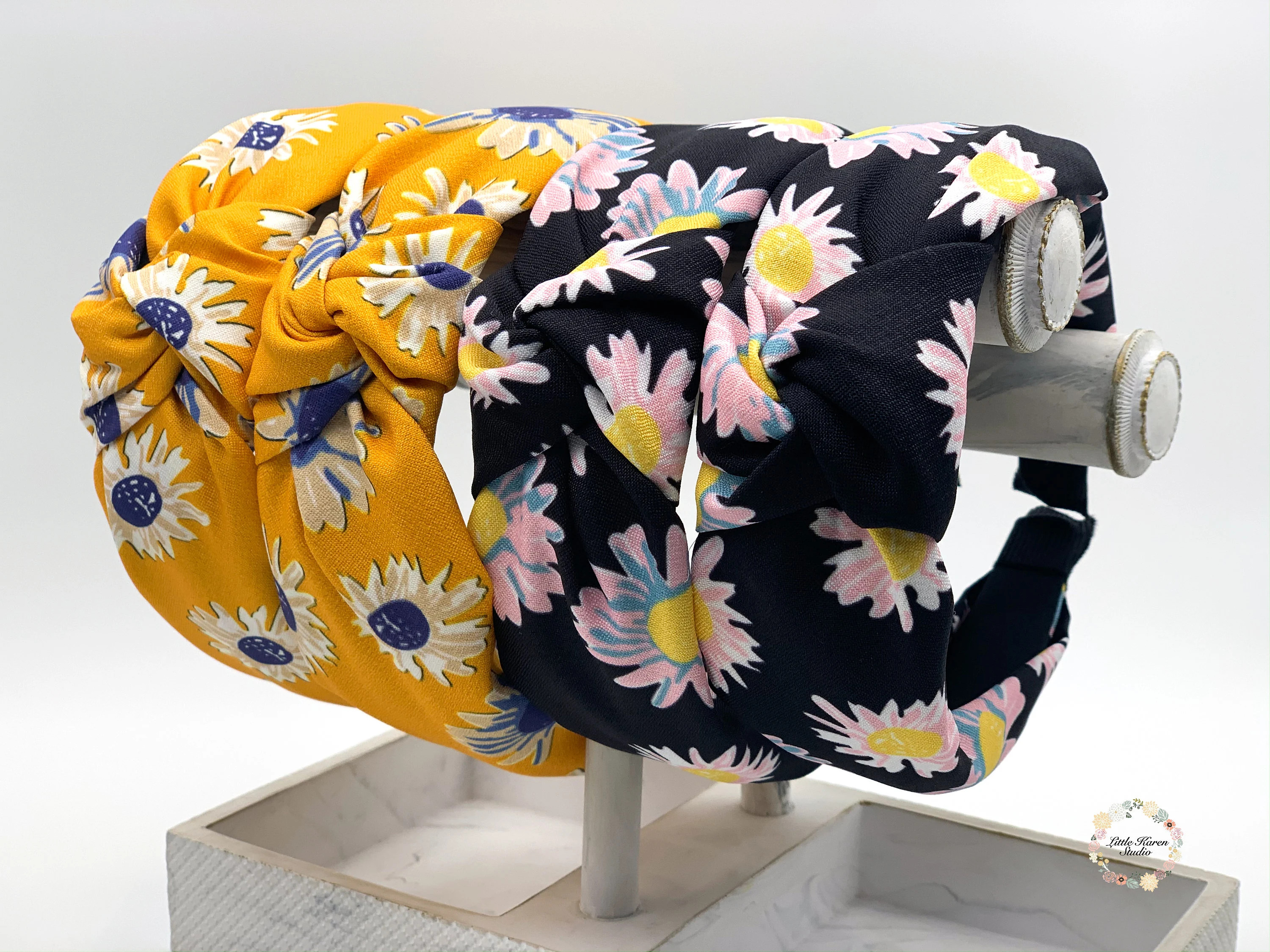 knotted headband for women , Daisy printed knotted headband , Knotted headband , headbands for wo... | Etsy (US)