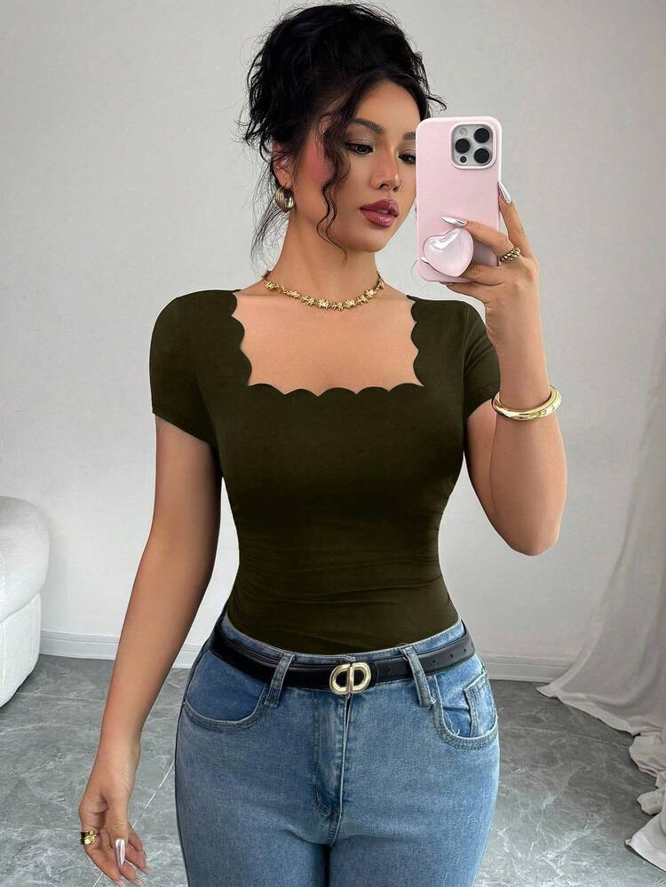 Selianne Summer New Versatile Black Wavy Hem Square Neck Short Sleeve Side Ruched Women T-Shirt | SHEIN