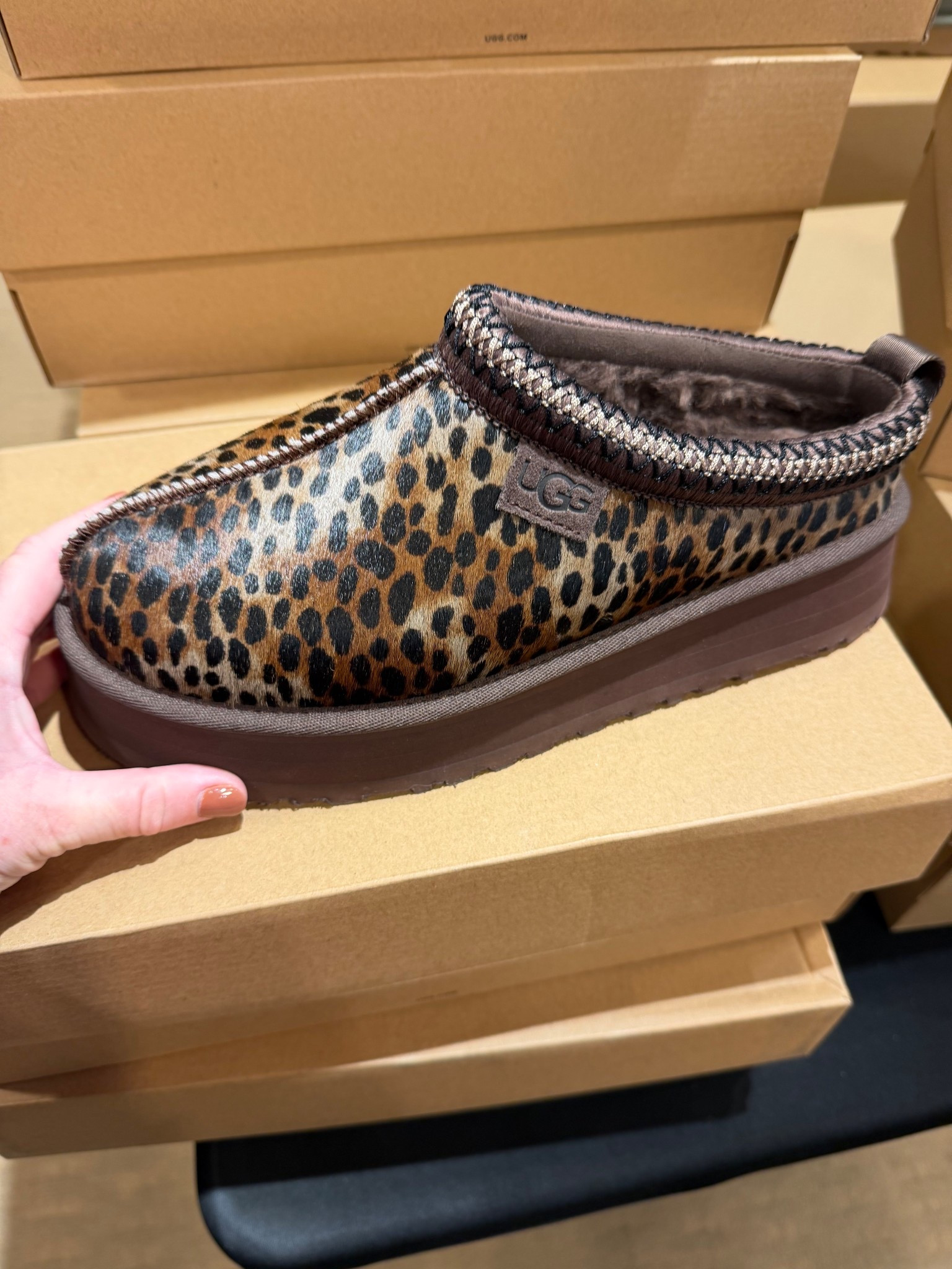 Ugg//ugg slippers//slippers//cow print//real calf hair//brown slippers//brown boots//platform slippers//platform house shoes//house shoes//lounge wear//burnt cedar Uggs//spotted//cheetah print/tazz Uggs//tazz caspian//tasman Uggs//ugg ultra mini platform 

#LTKGiftGuide #LTKSaleAlert #LTKFindsUnder100