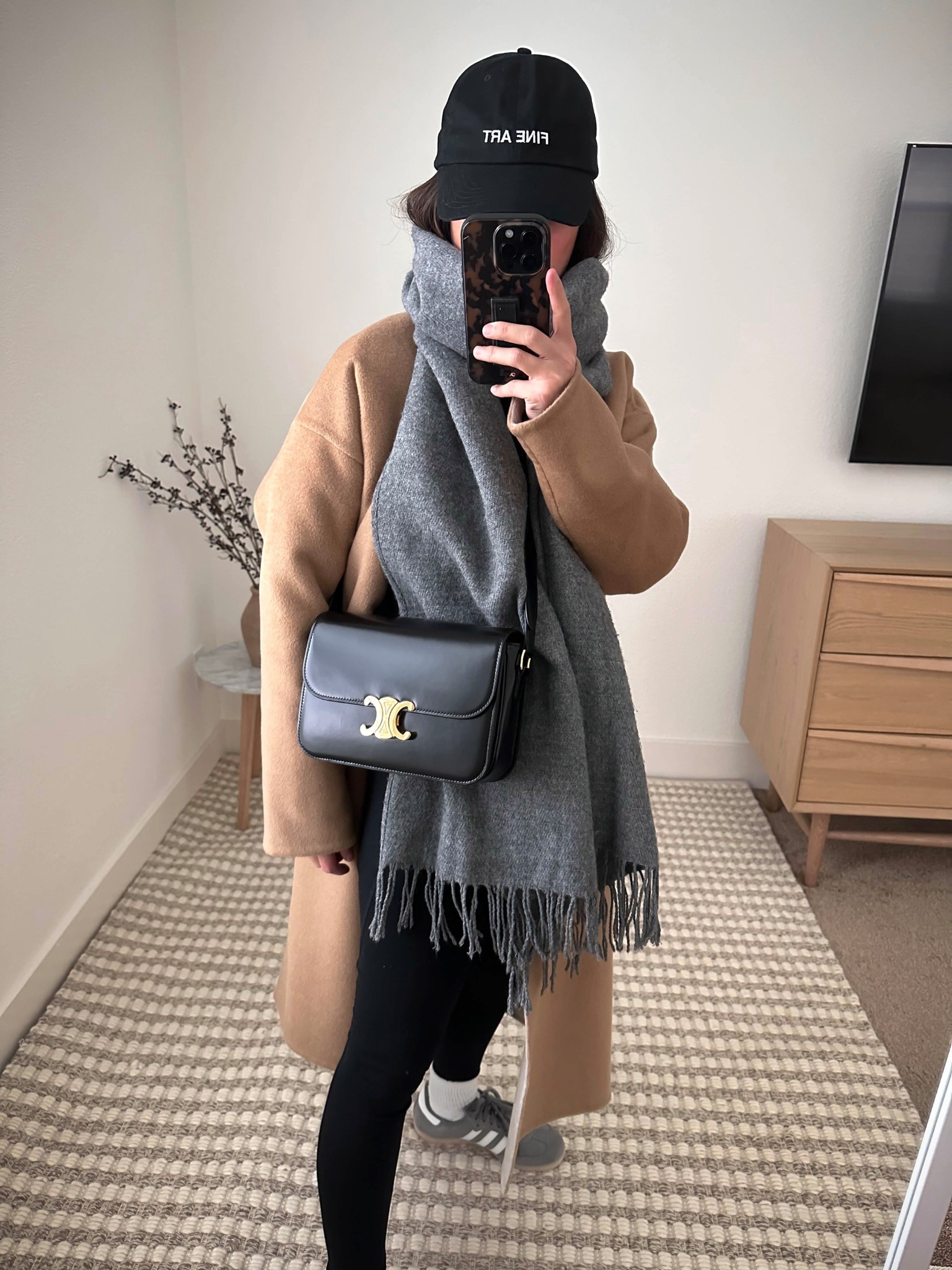 Old winter outfits I’d rewear. 

Coat - Eileen Fisher xxs (old)
Sweatshirt - Sweaty Betty xs
Leggings - Zella xs
Socks - Hanes
Sneakers - Adidas 4.5 men’s. 
Bag - Celine triomph medium 
Hat - Outsiders Supply 
Scarf - Topshop (old)

Petite style, winter outfits, coats, purse, winter style, sneakers 

#LTKSeasonal #LTKootd #LTKPetite
